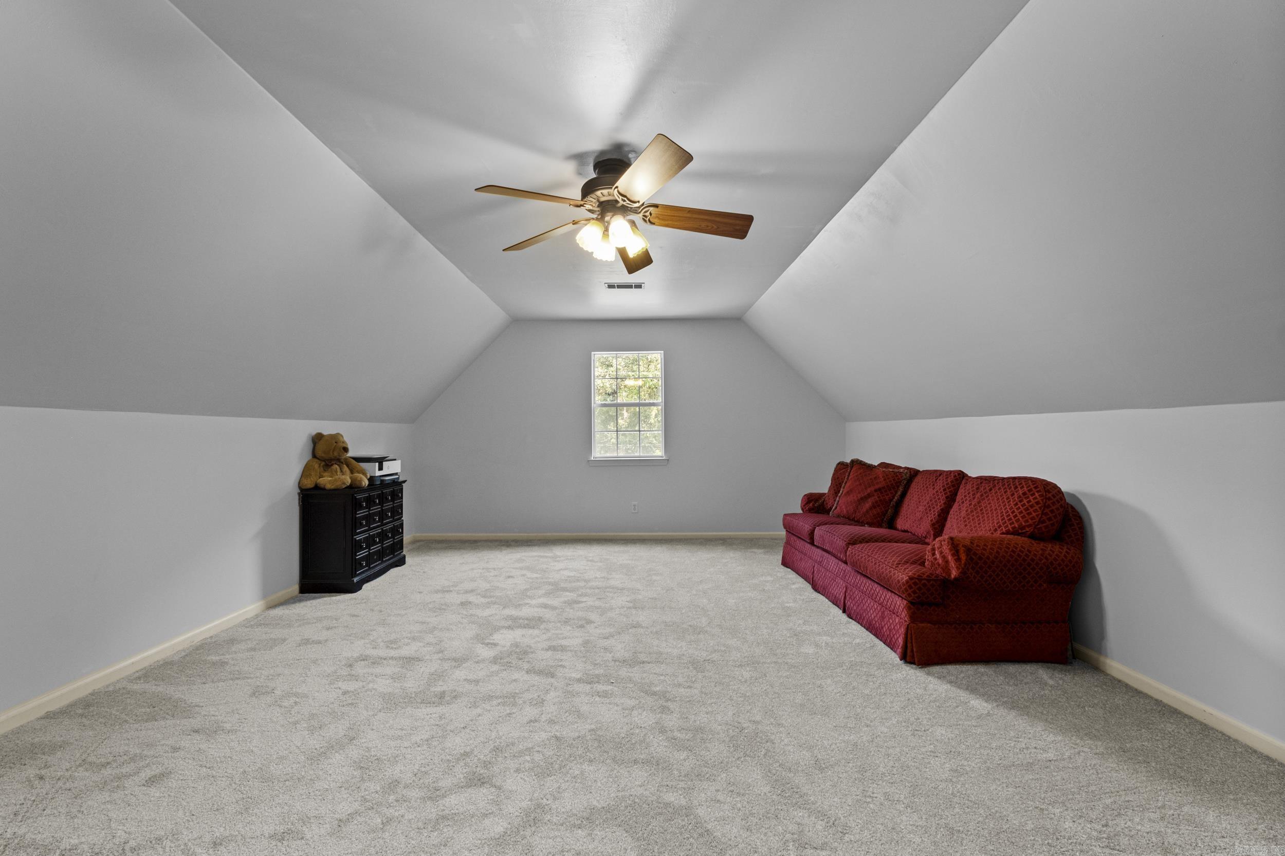 15 Tennyson Court Property Photo 34