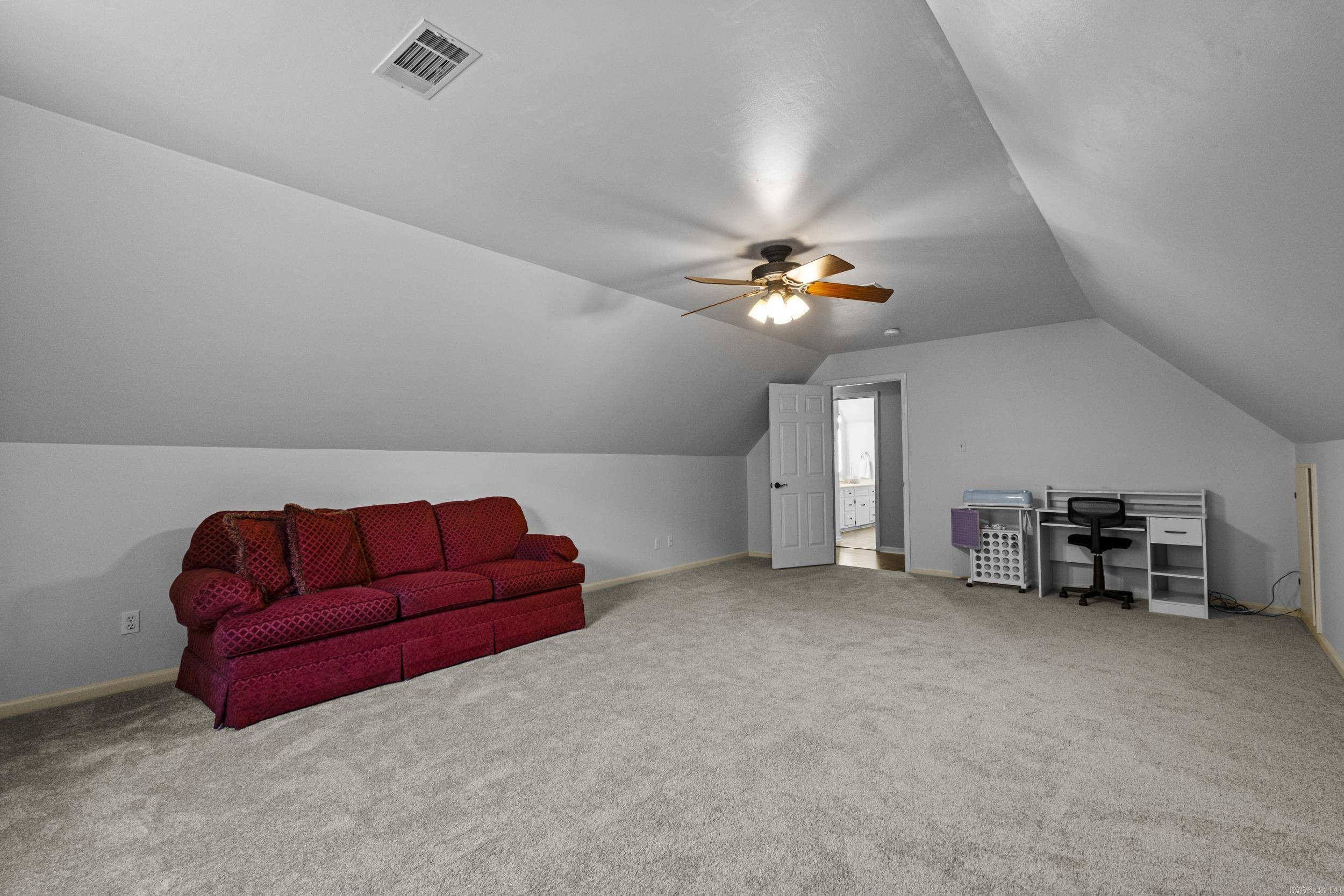 15 Tennyson Court Property Photo 35