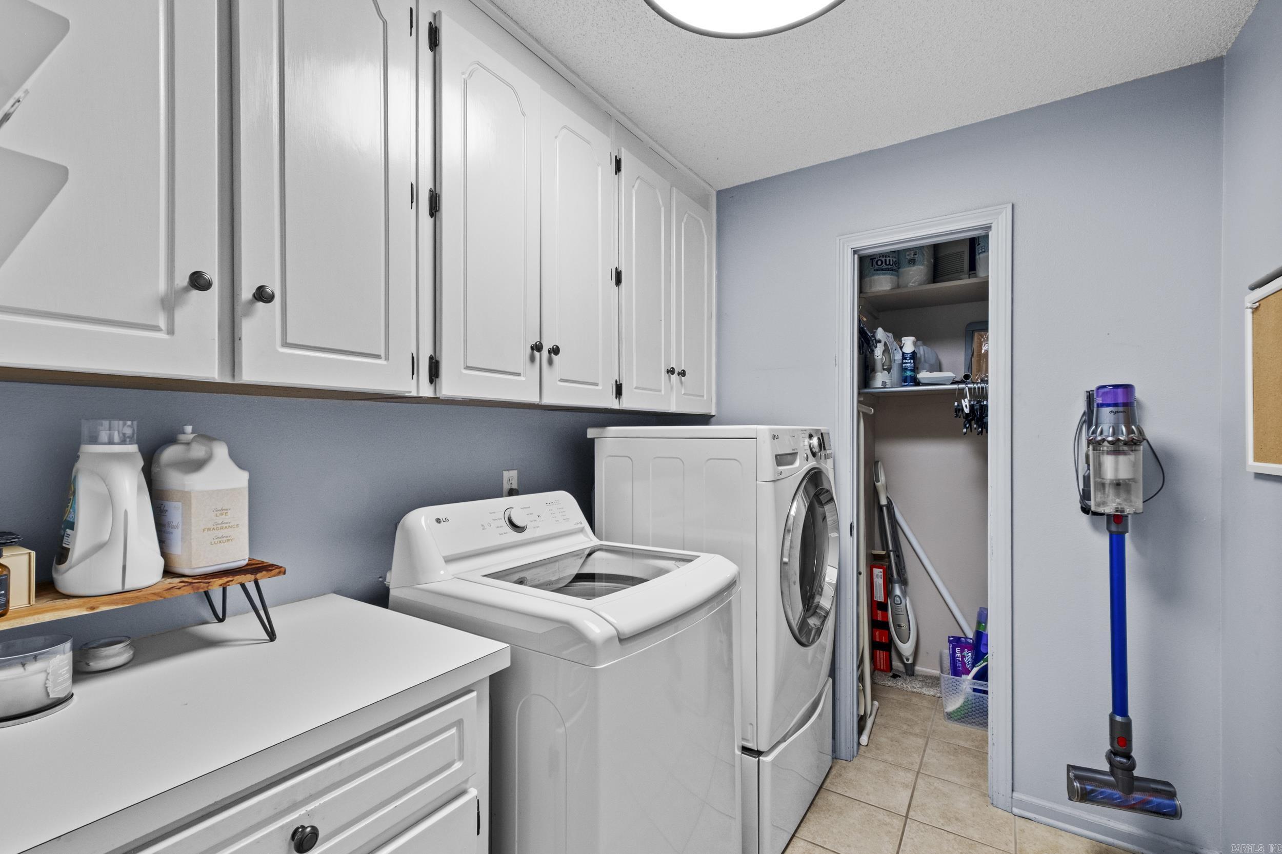 15 Tennyson Court Property Photo 36