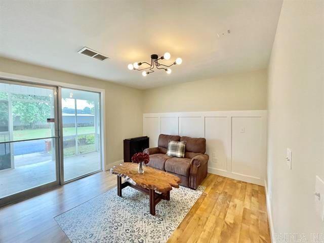 8546 Edgemont Rd Property Photo 10