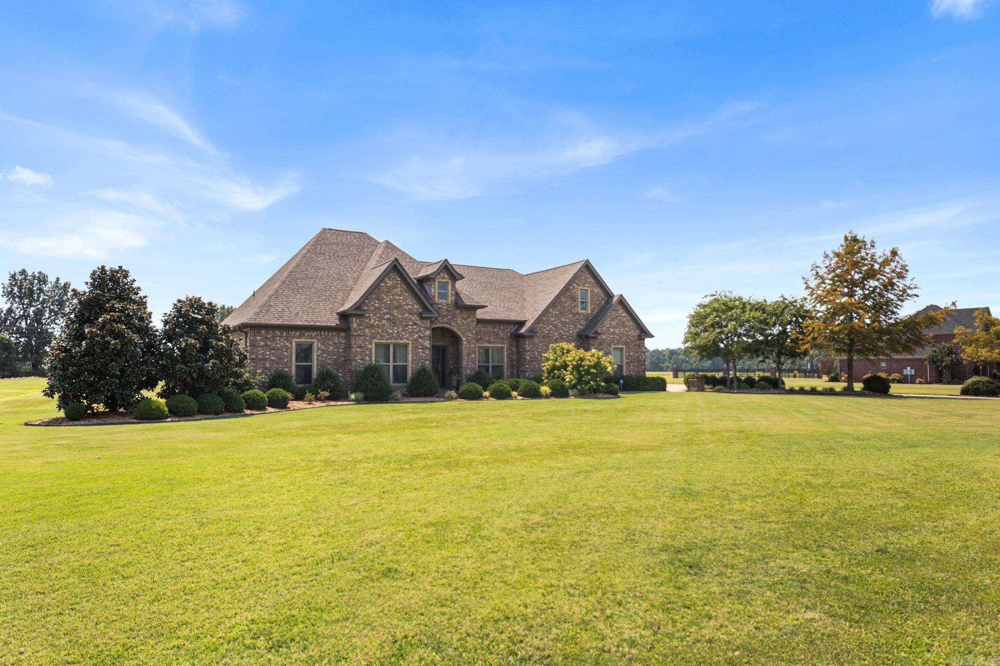 45 Prairie Crossing Cove Property Photo 4