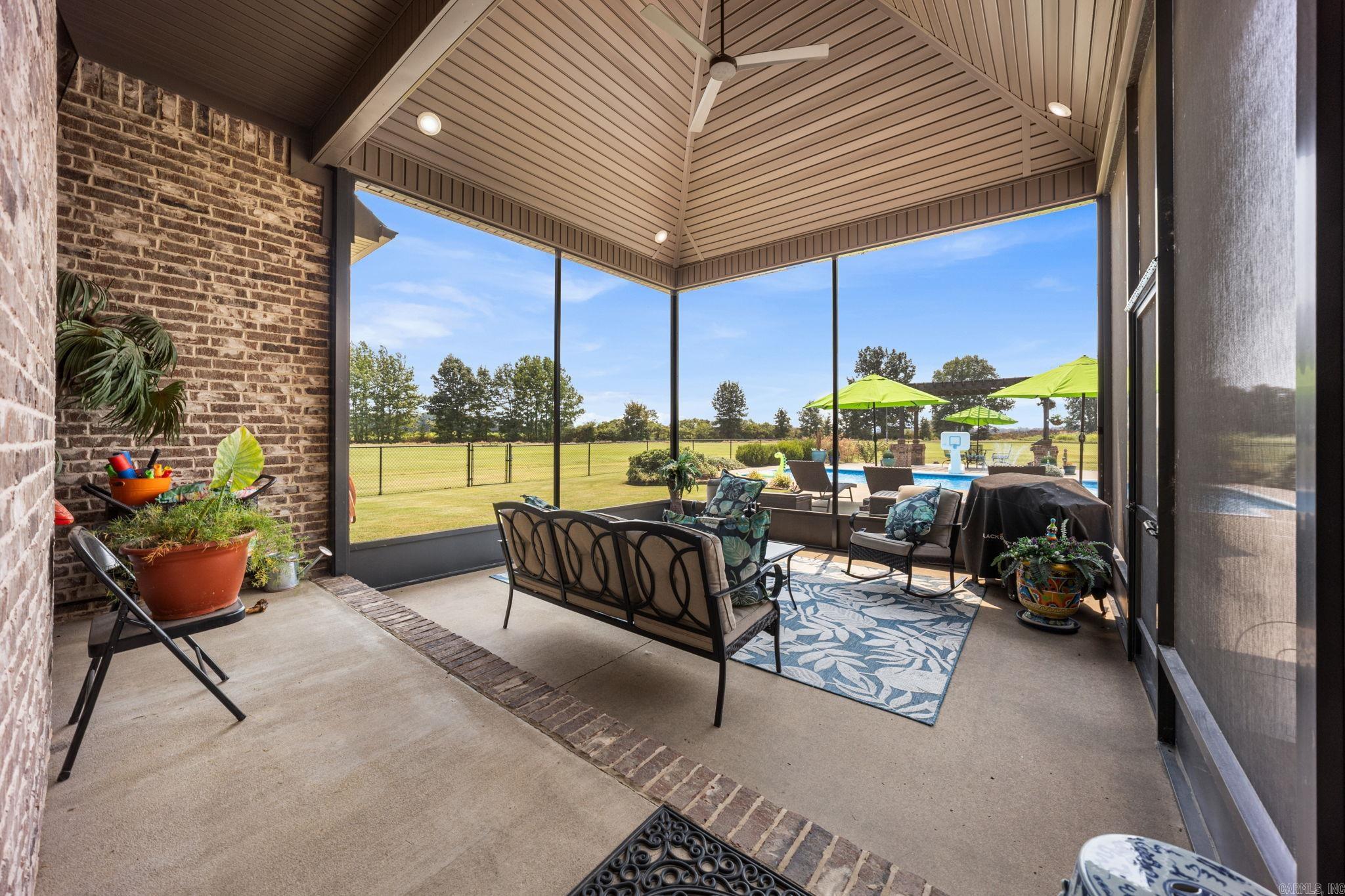45 Prairie Crossing Cove Property Photo 36