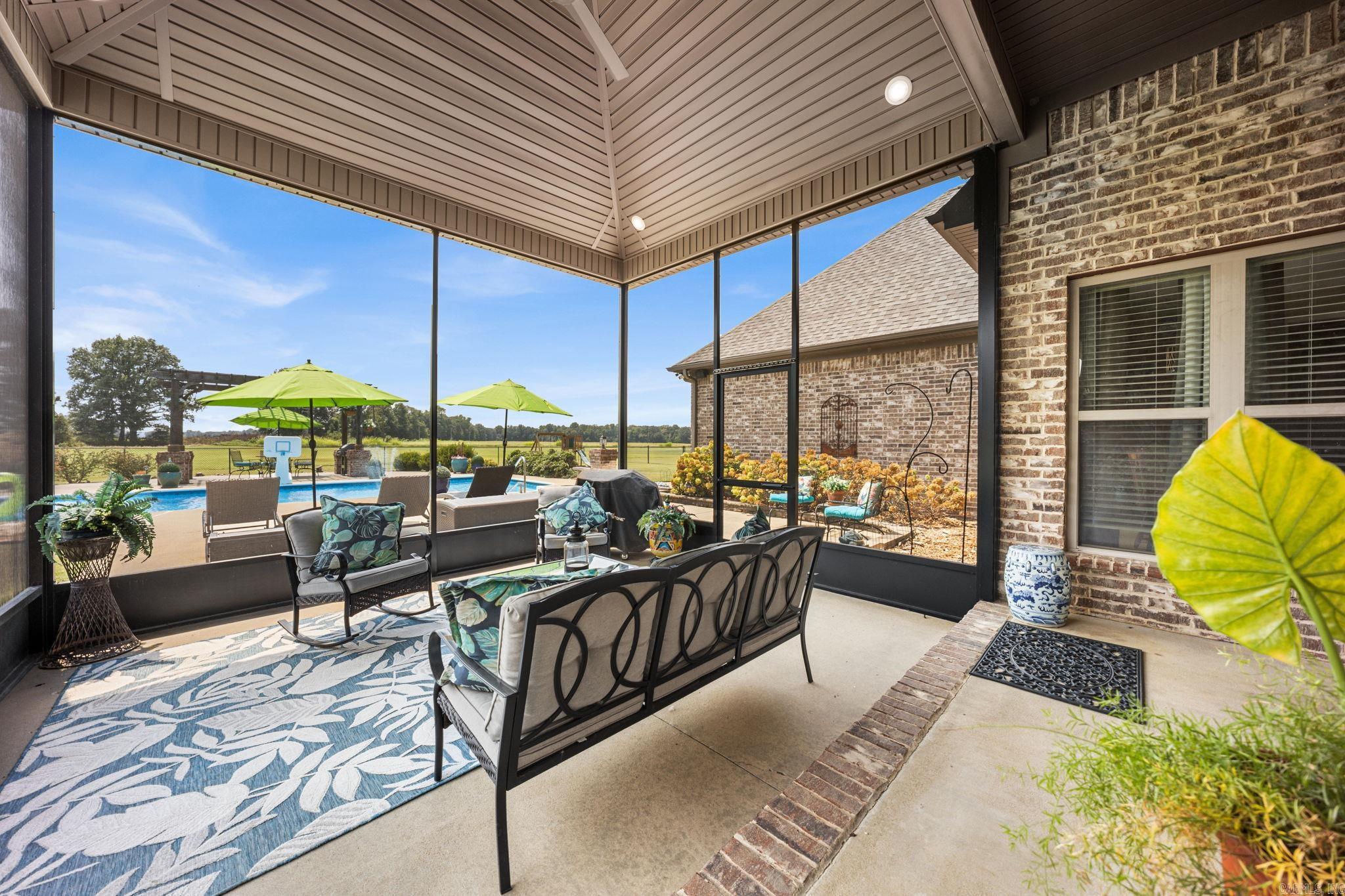 45 Prairie Crossing Cove Property Photo 37