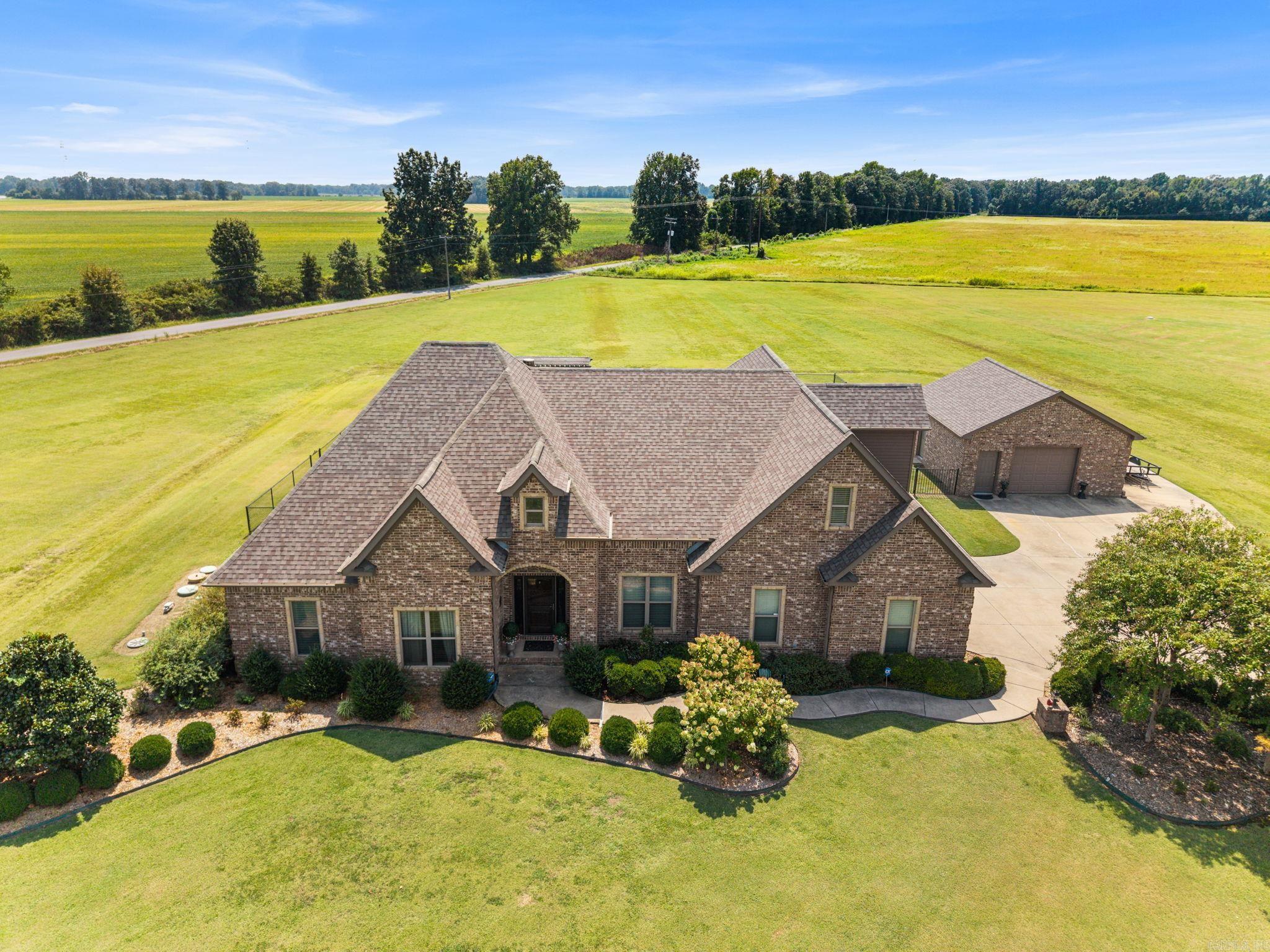 45 Prairie Crossing Cove Property Photo 44