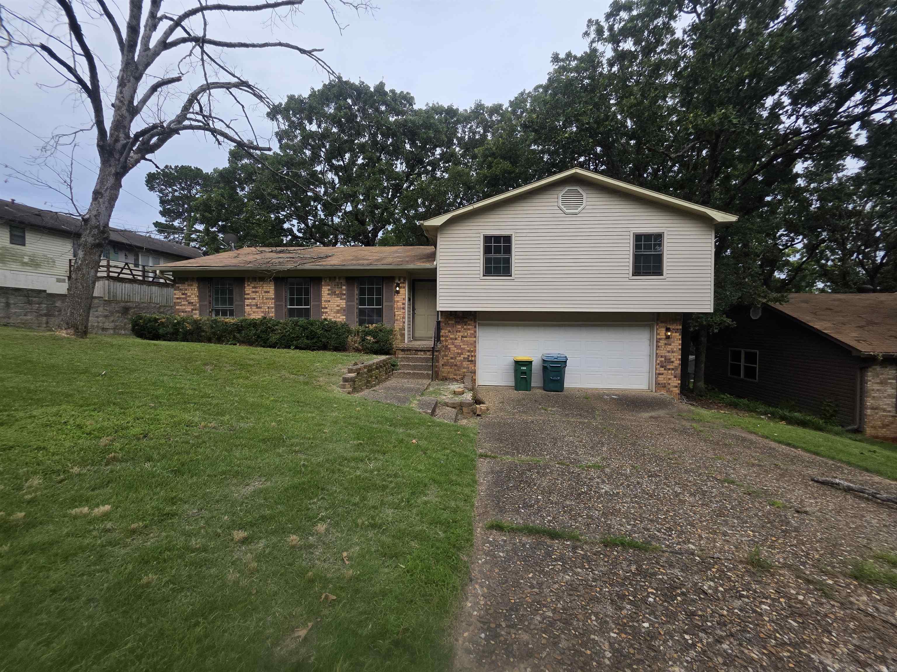 12320 Shawnee Forest Drive Property Photo 1