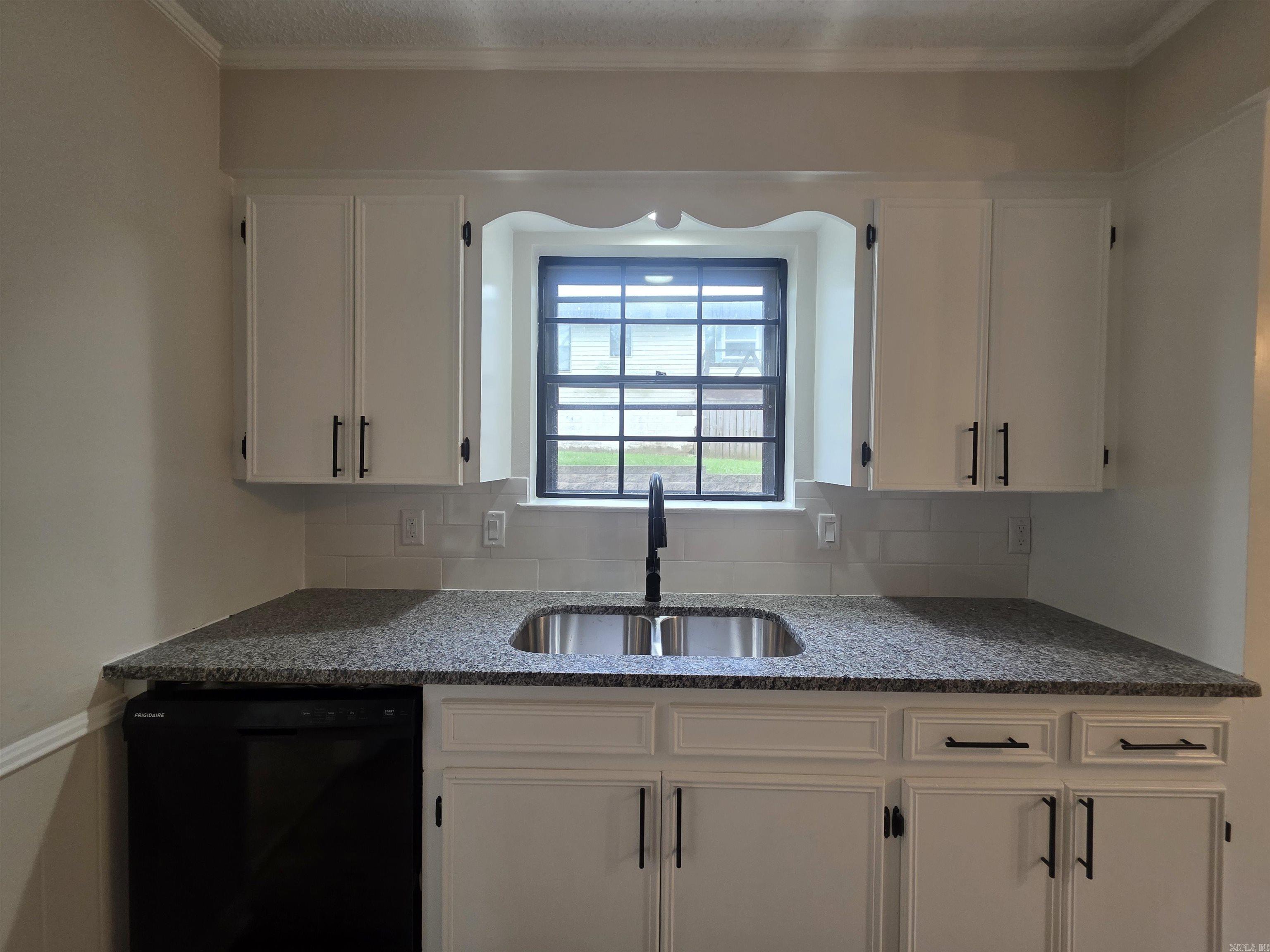 12320 Shawnee Forest Drive Property Photo 5