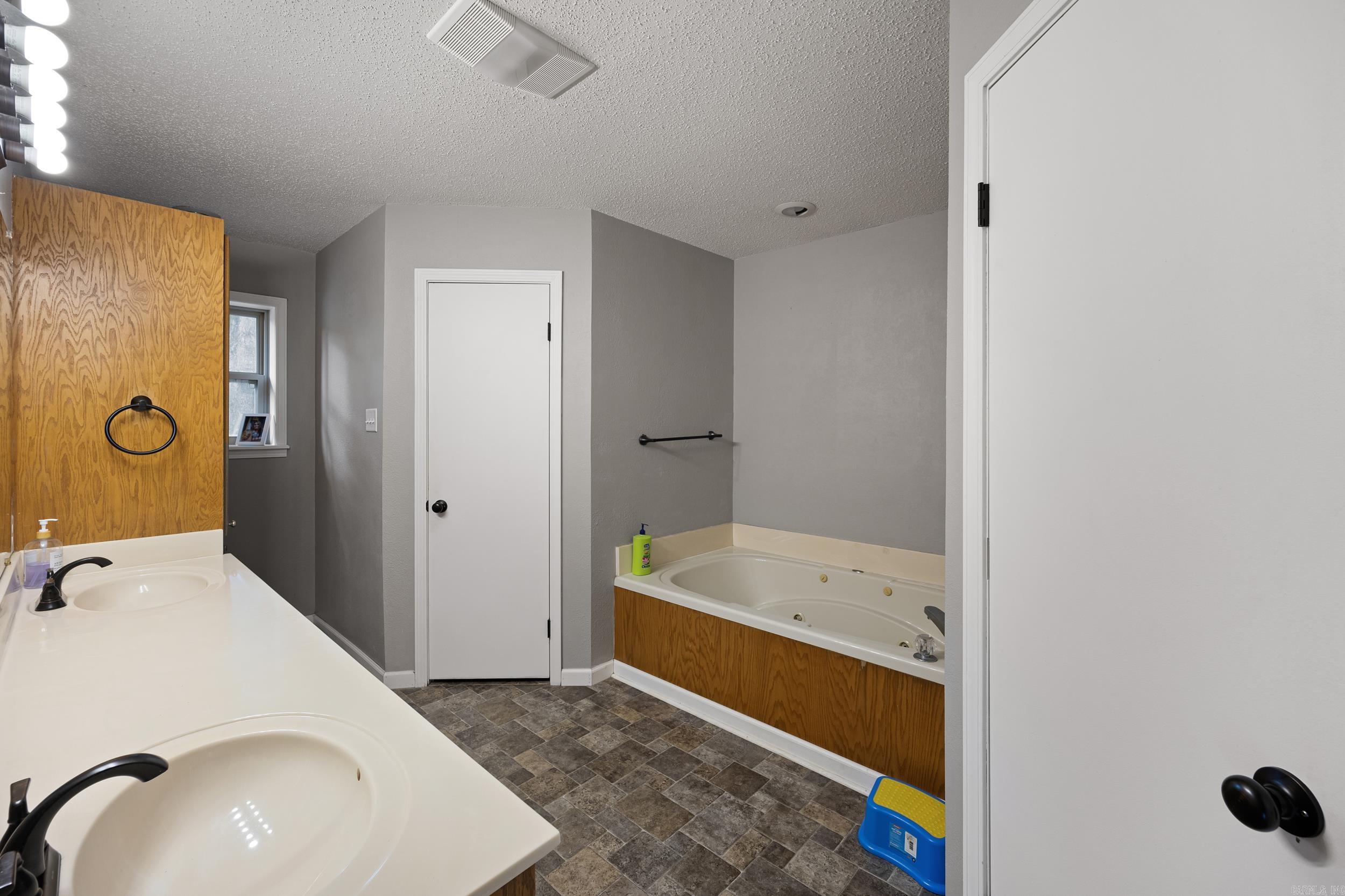 29 Timber Creek Road Property Photo 22