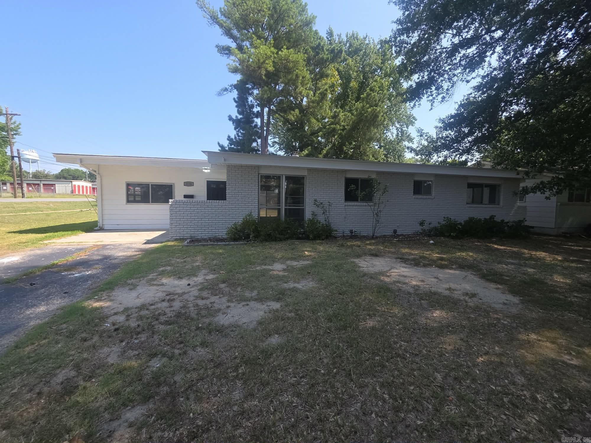 1516 Gregory Street Property Photo 1