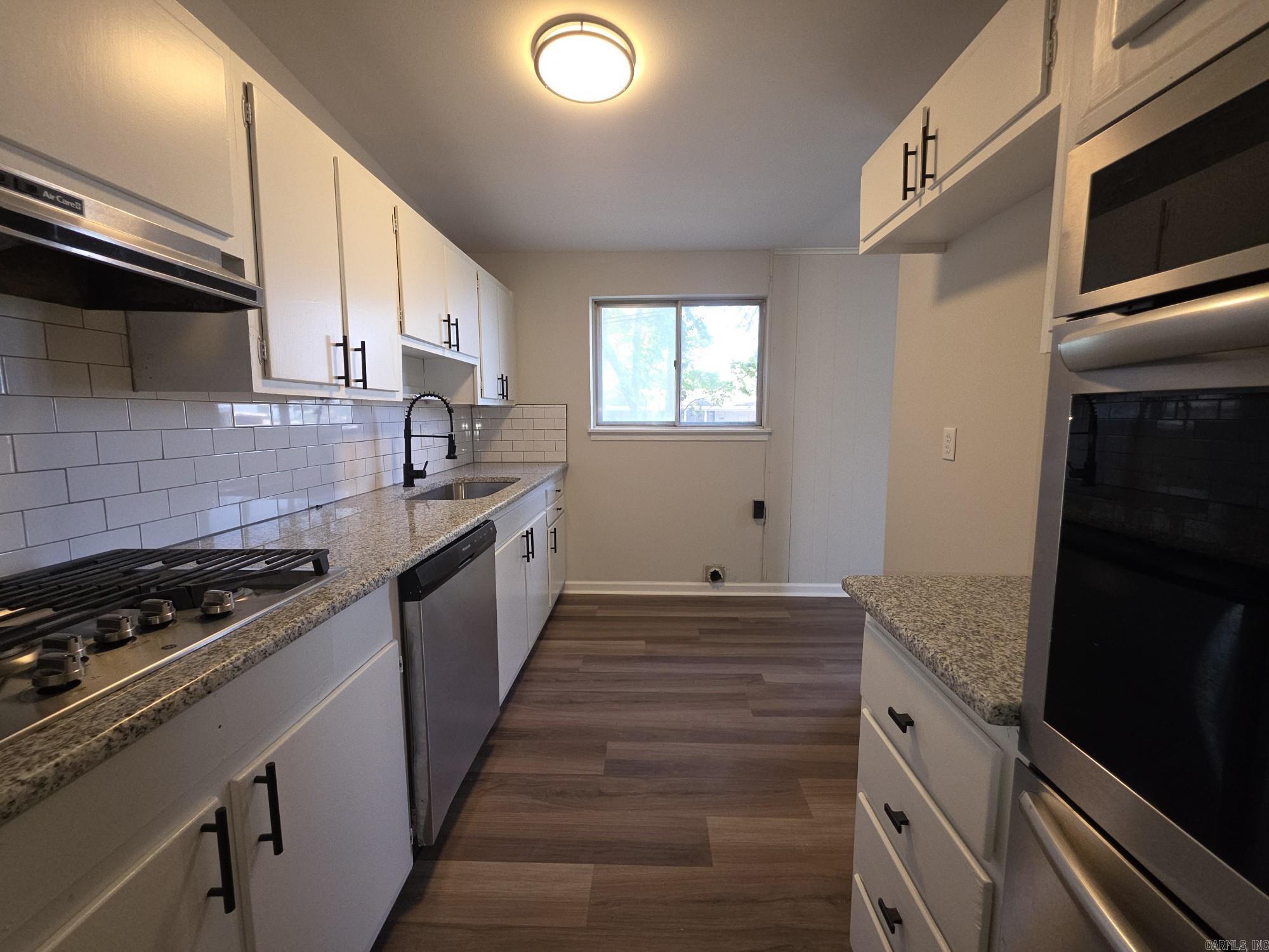 1516 Gregory Street Property Photo 9