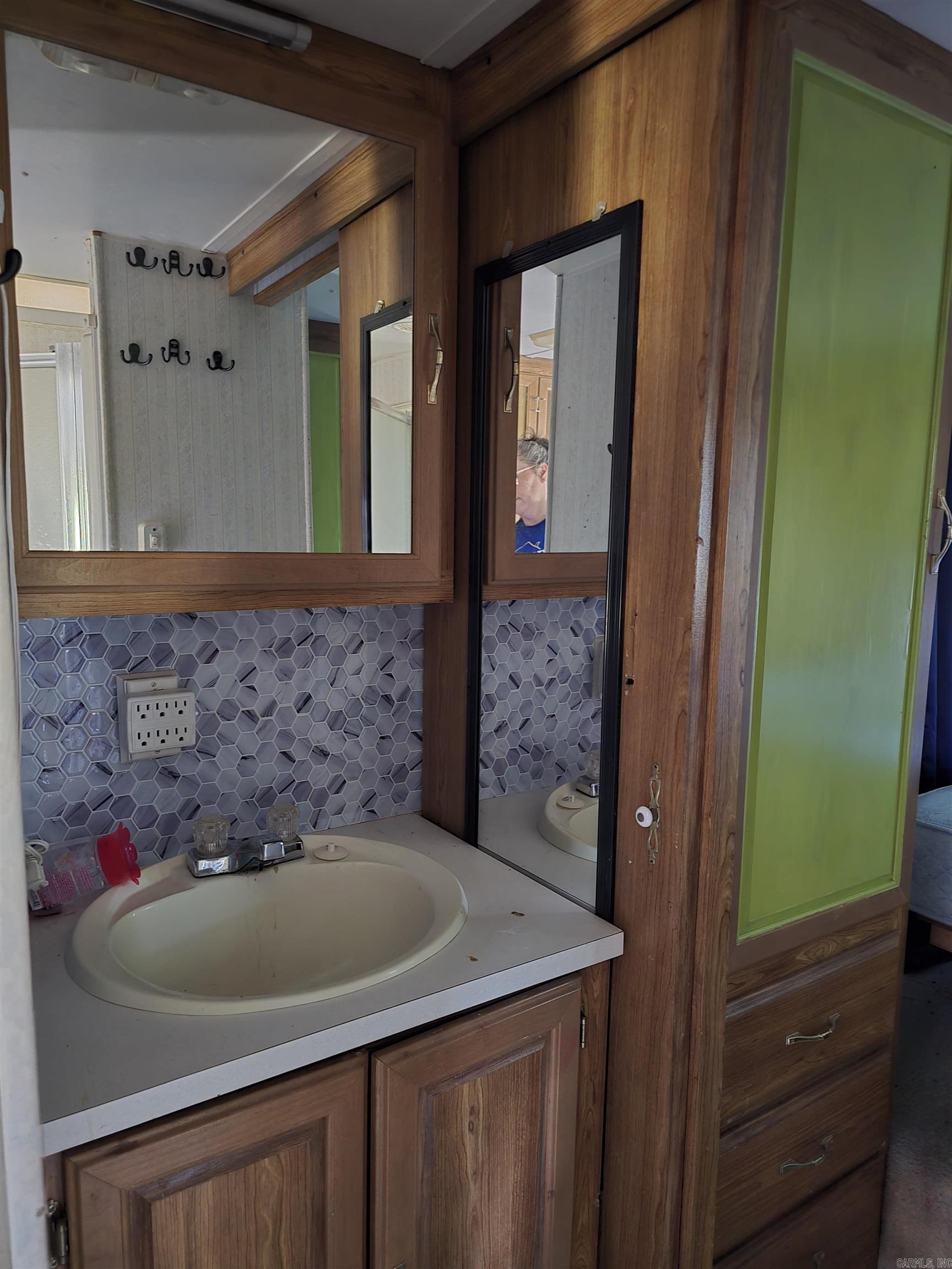 886 Polk Road 1 Property Photo 45