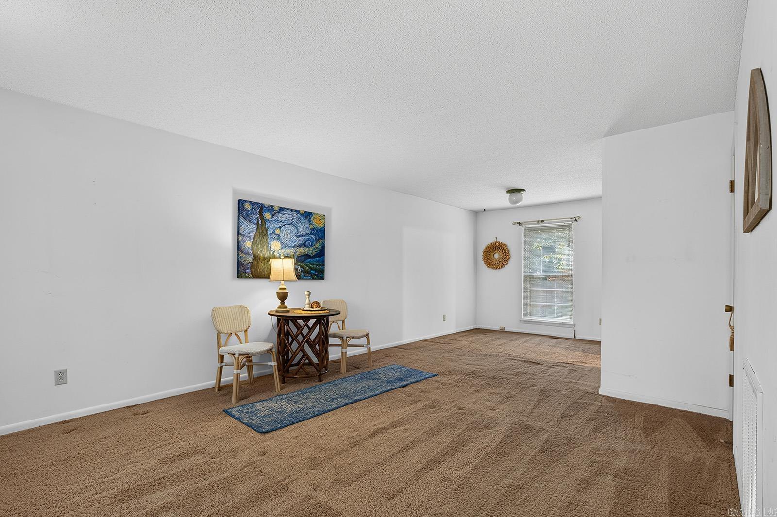 37 Cardinal Valley Drive Property Photo 11