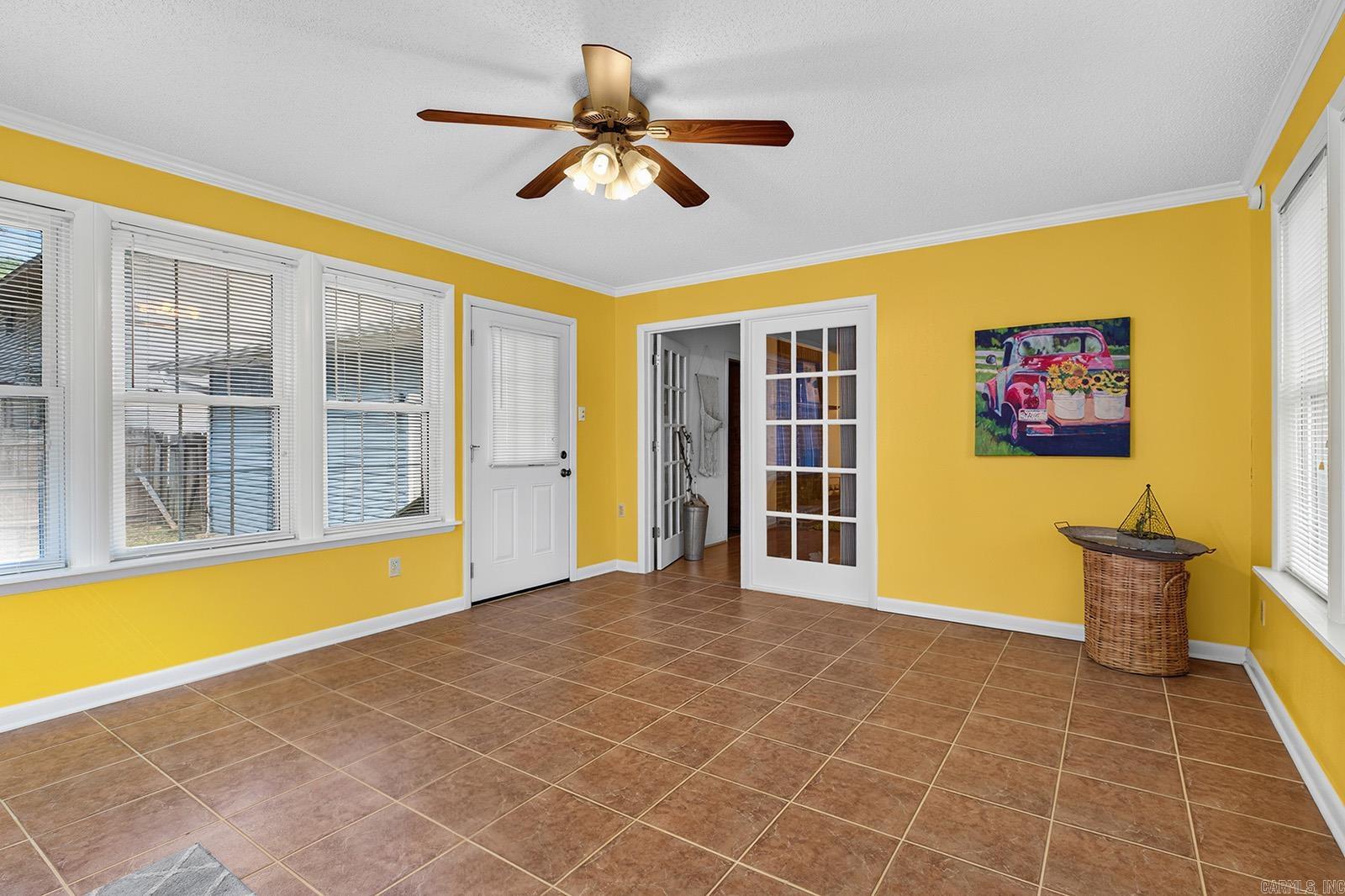 37 Cardinal Valley Drive Property Photo 12