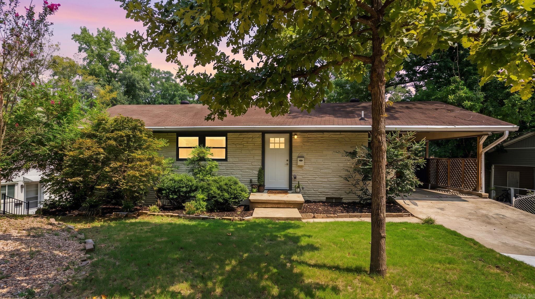 2016 Durwood Road Property Photo 1