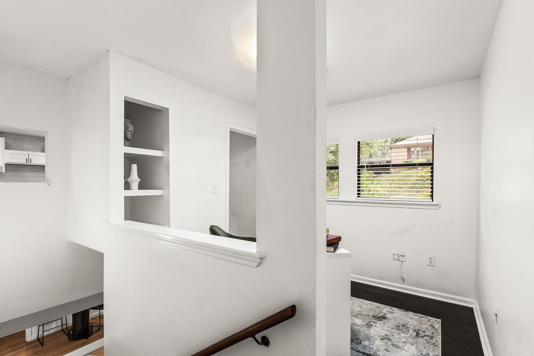 2016 Durwood Road Property Photo 17
