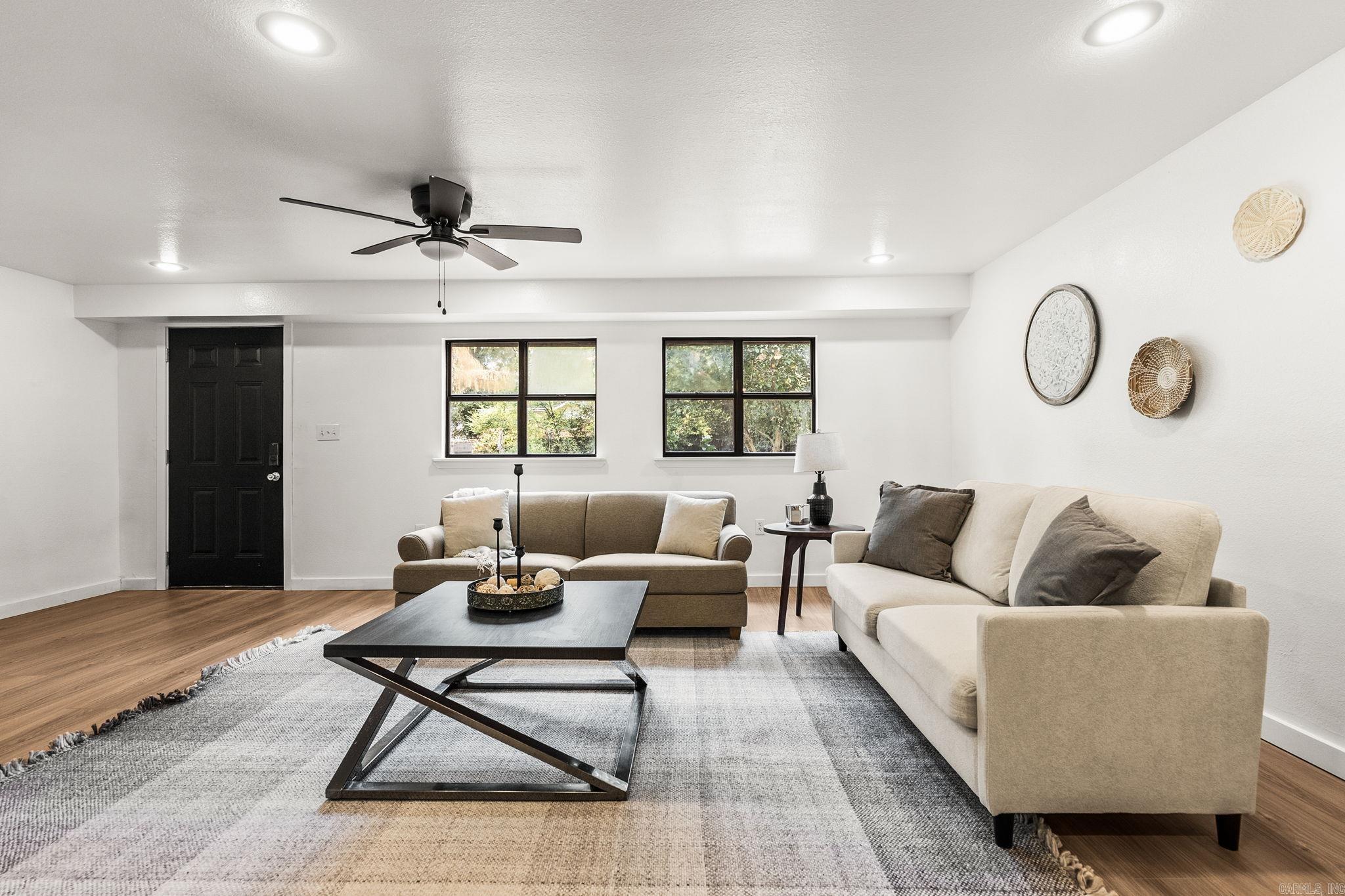 2016 Durwood Road Property Photo 33
