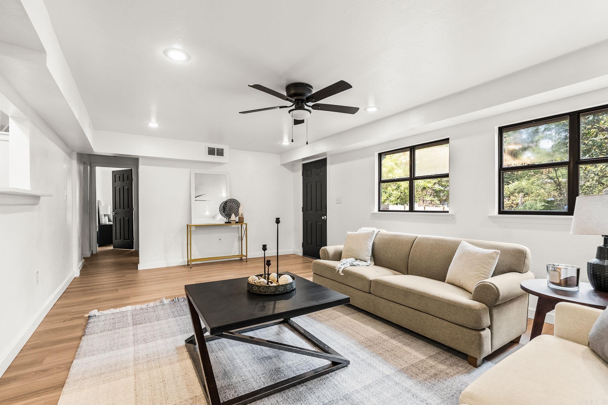 2016 Durwood Road Property Photo 34