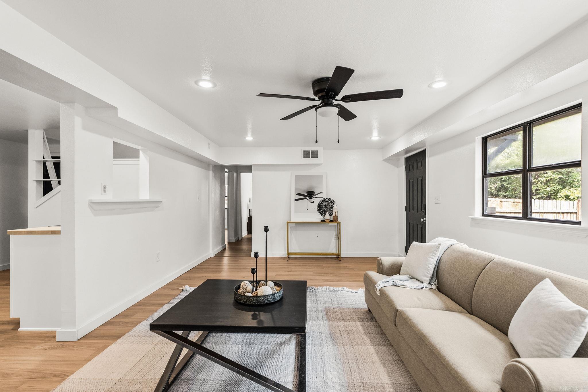 2016 Durwood Road Property Photo 35