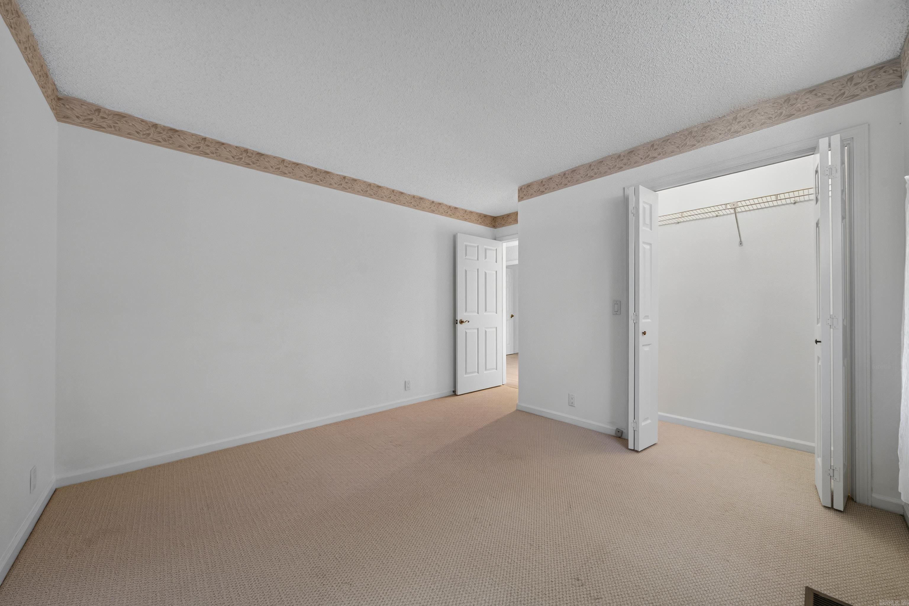 7 Paterna Lane Property Photo 16