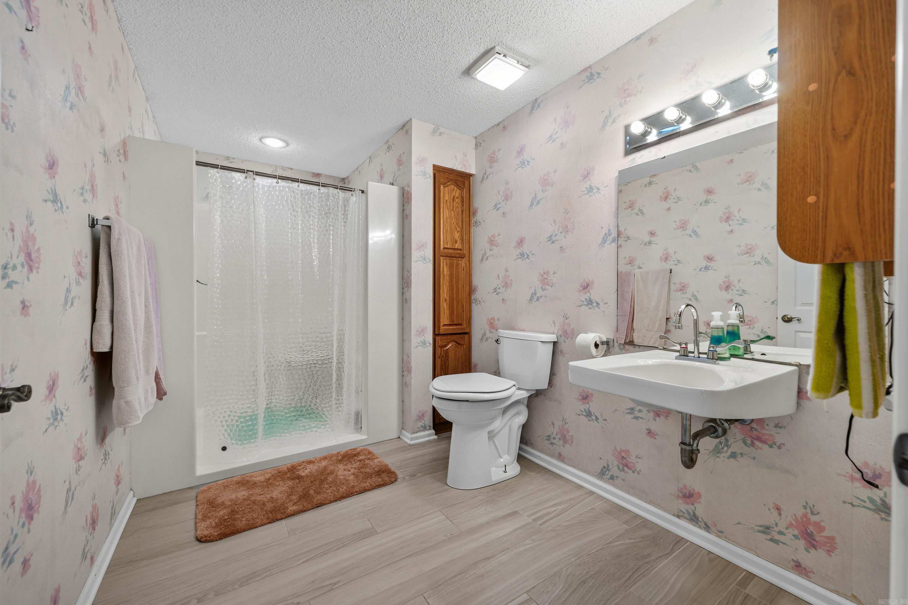 7 Paterna Lane Property Photo 17