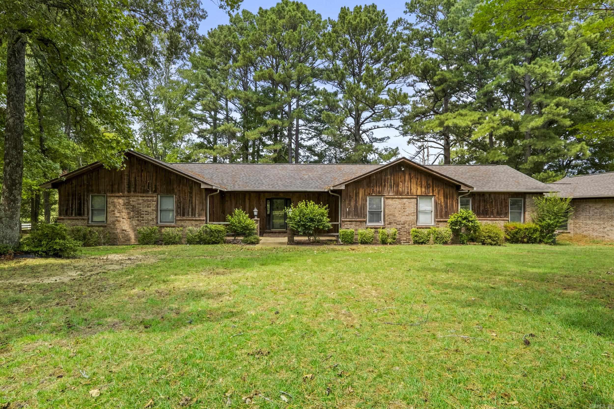 3040 Campground Road Property Photo 1