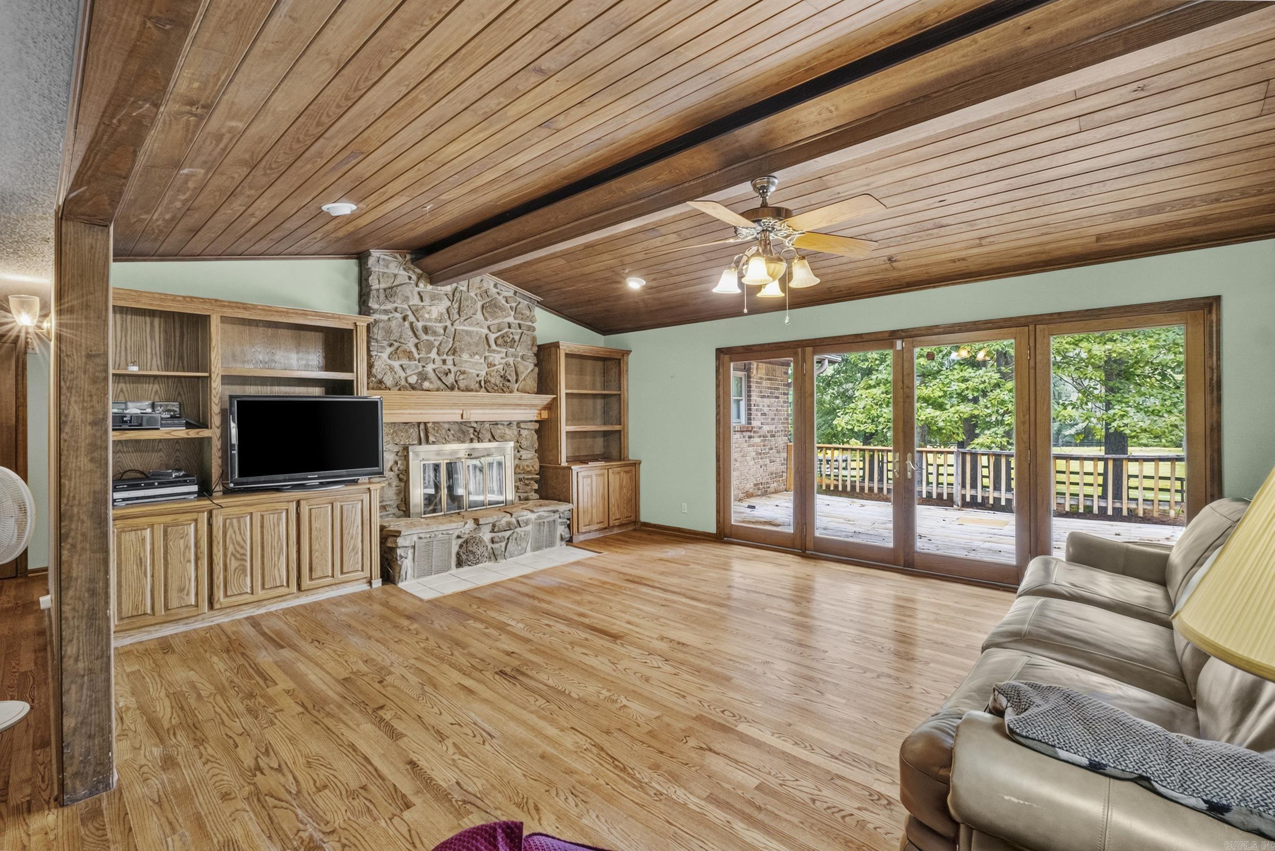 3040 Campground Road Property Photo 4