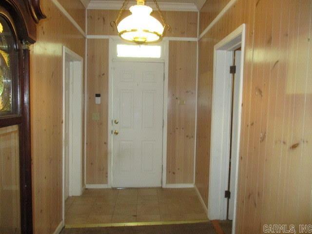 424 E Lake Street Property Photo 3