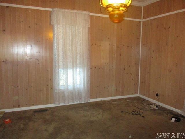 424 E Lake Street Property Photo 4