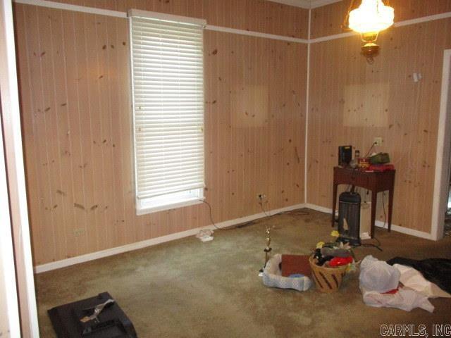424 E Lake Street Property Photo 6