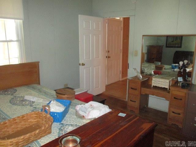 424 E Lake Street Property Photo 14