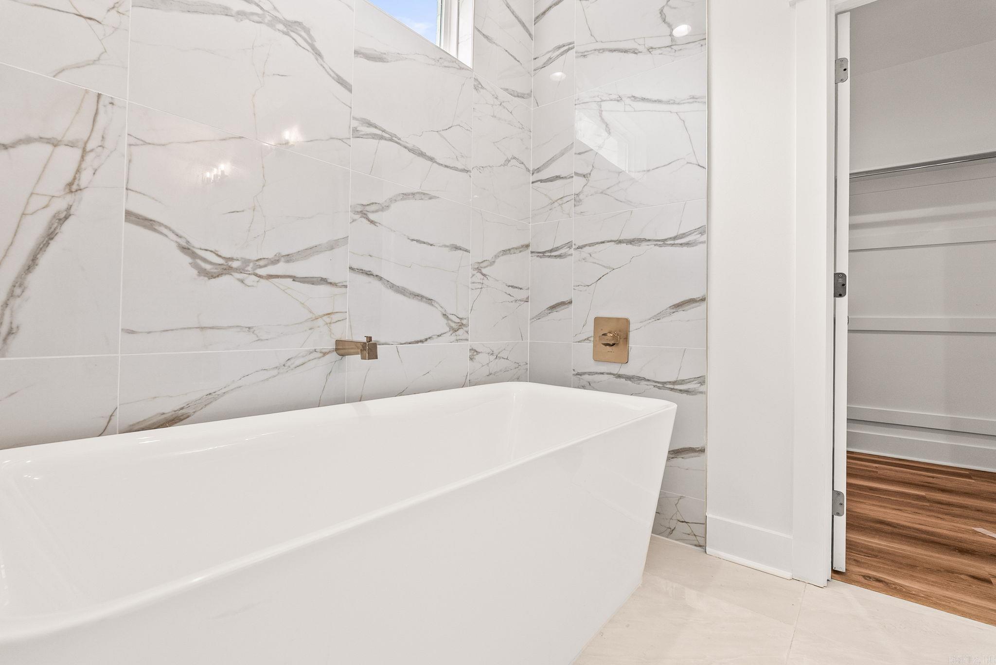 1008 Sussix Loop Property Photo 29