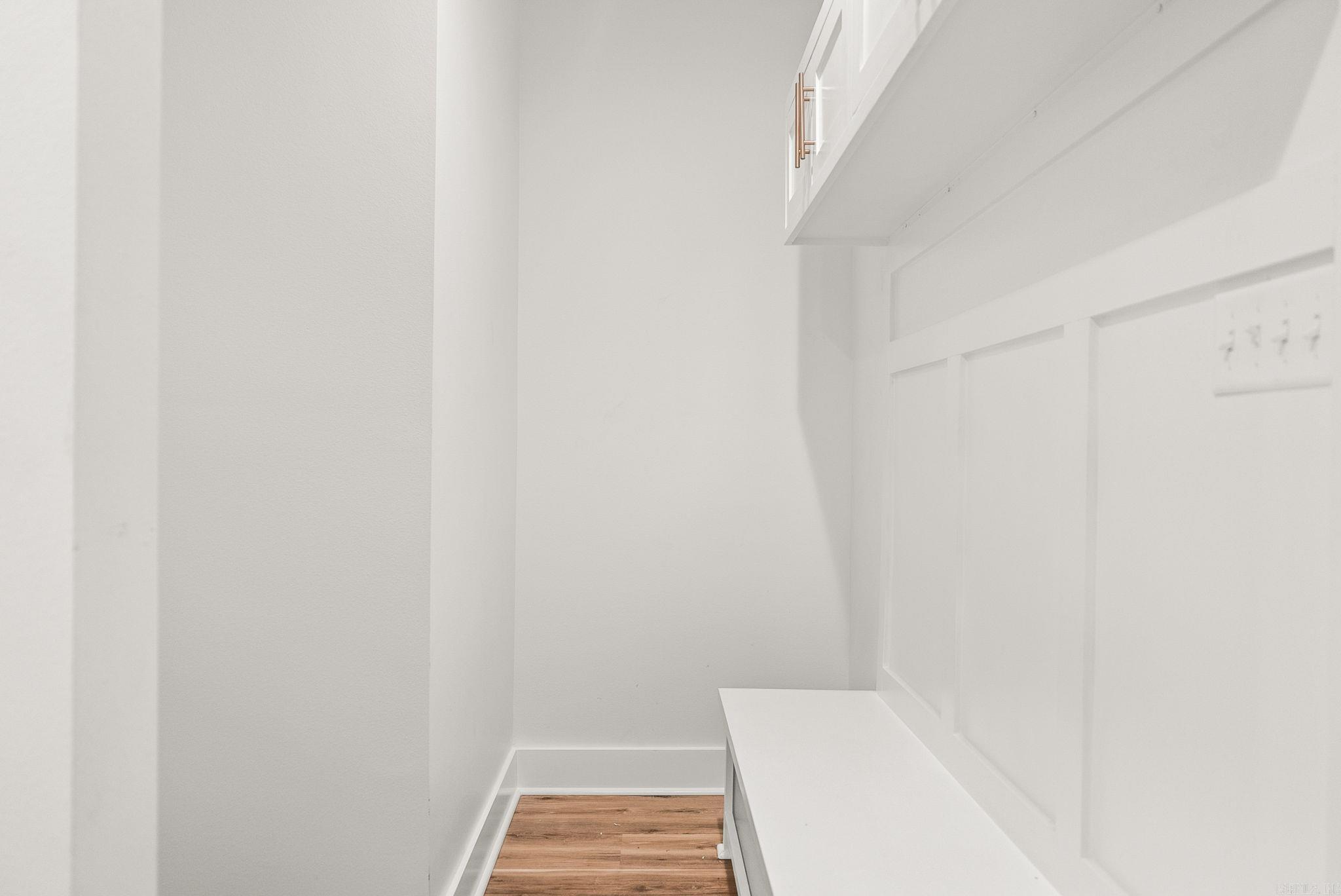 1008 Sussix Loop Property Photo 33