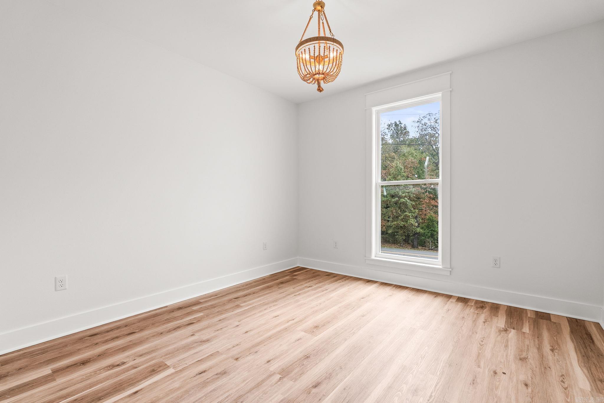1008 Sussix Loop Property Photo 41