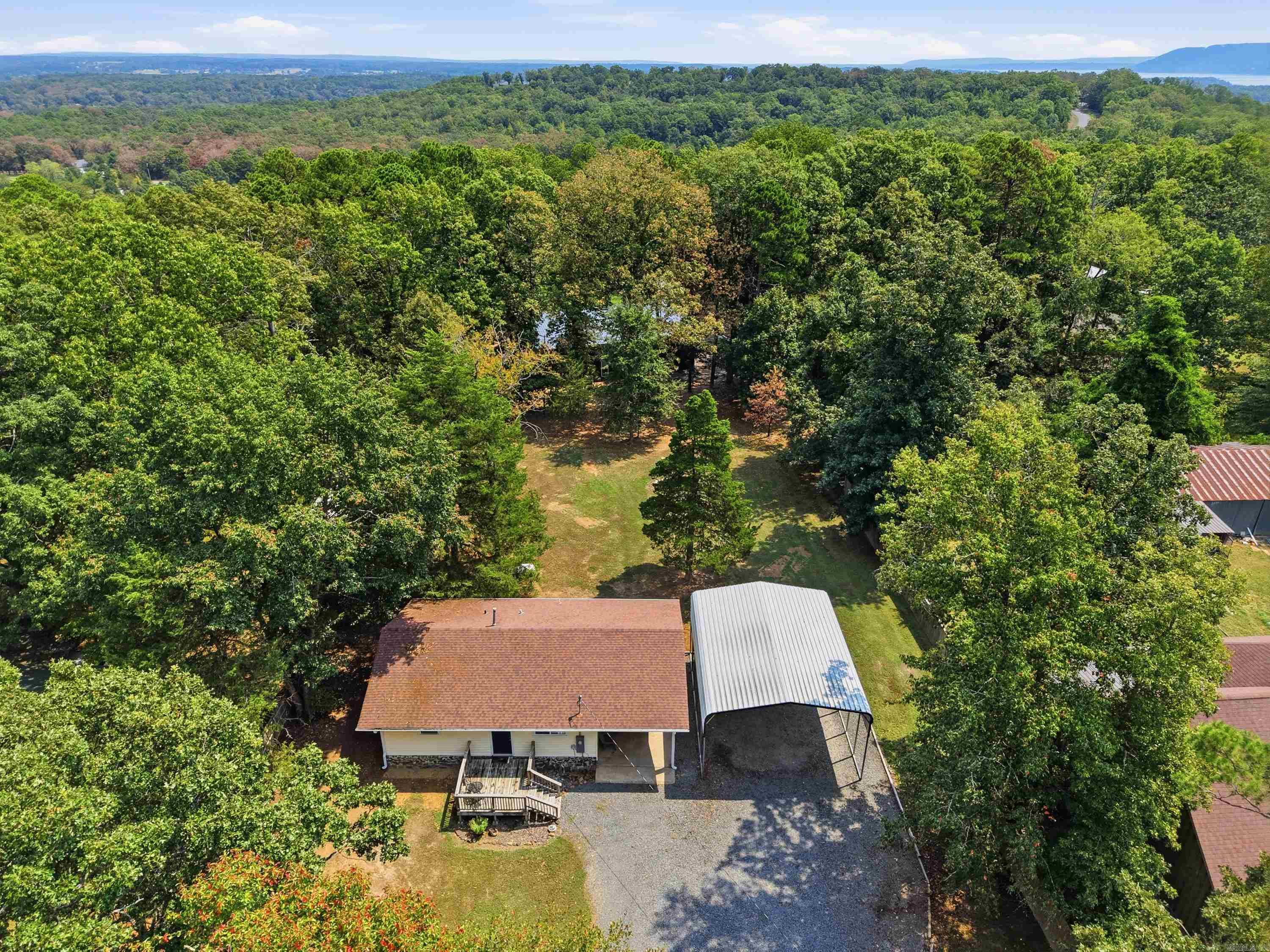 29 Pine Needle Rd. Property Photo 5