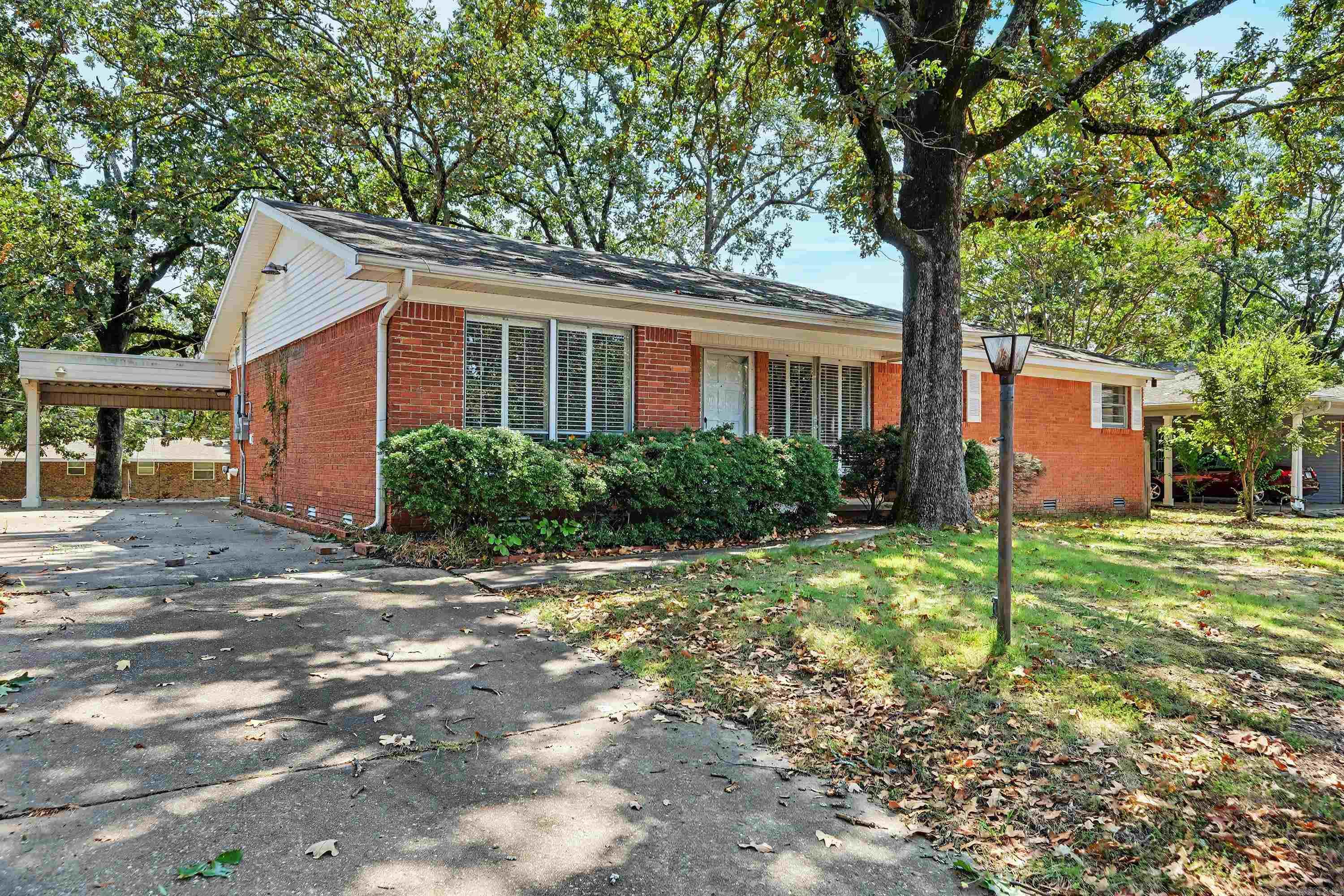 5104 N Cedar Property Photo 3