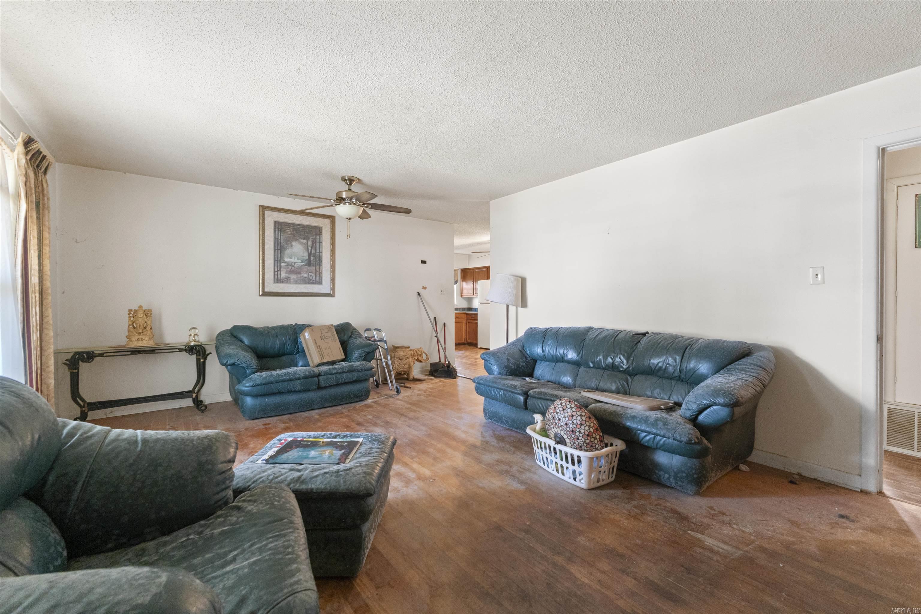 1705 School Drive Property Photo 6