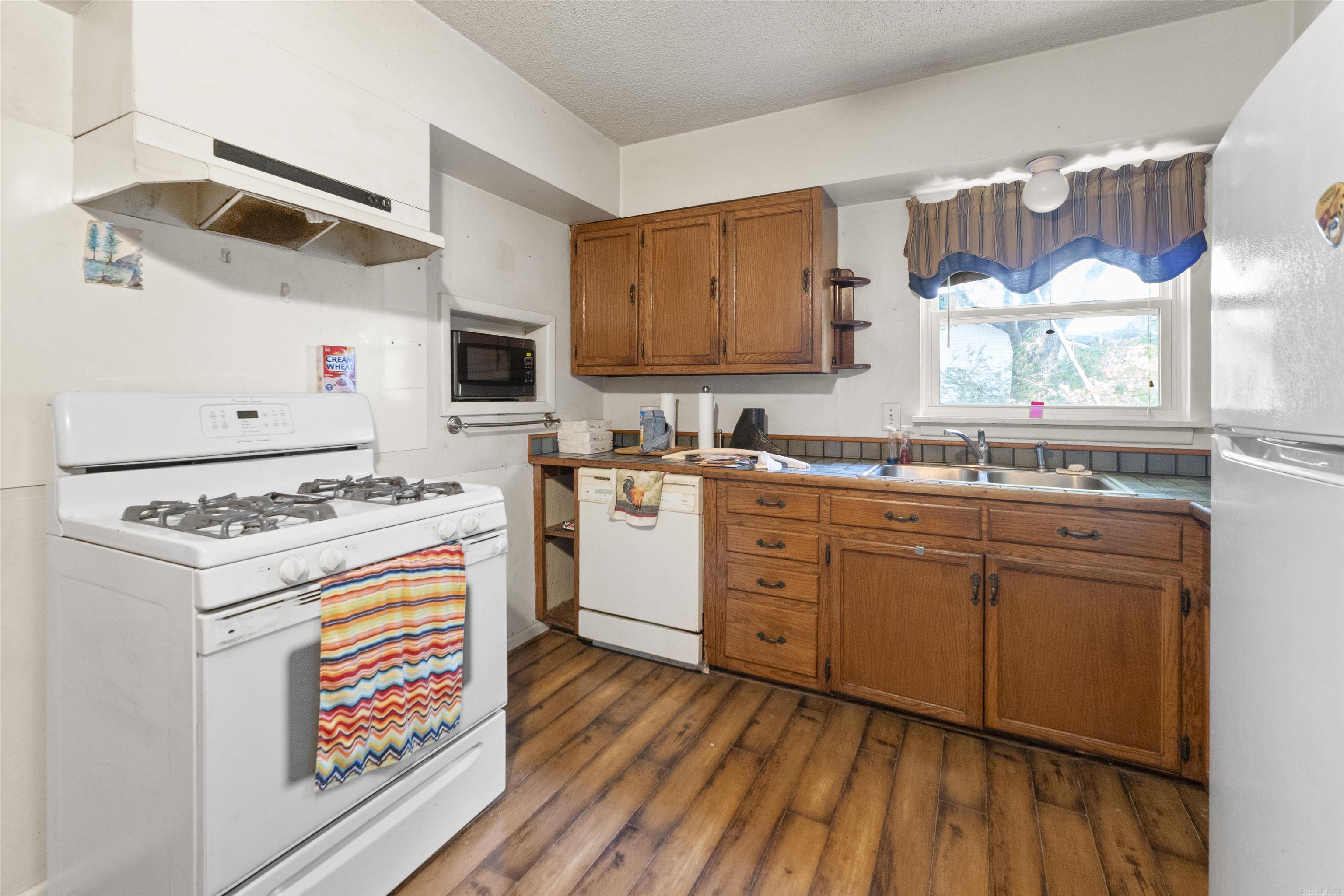 1705 School Drive Property Photo 11