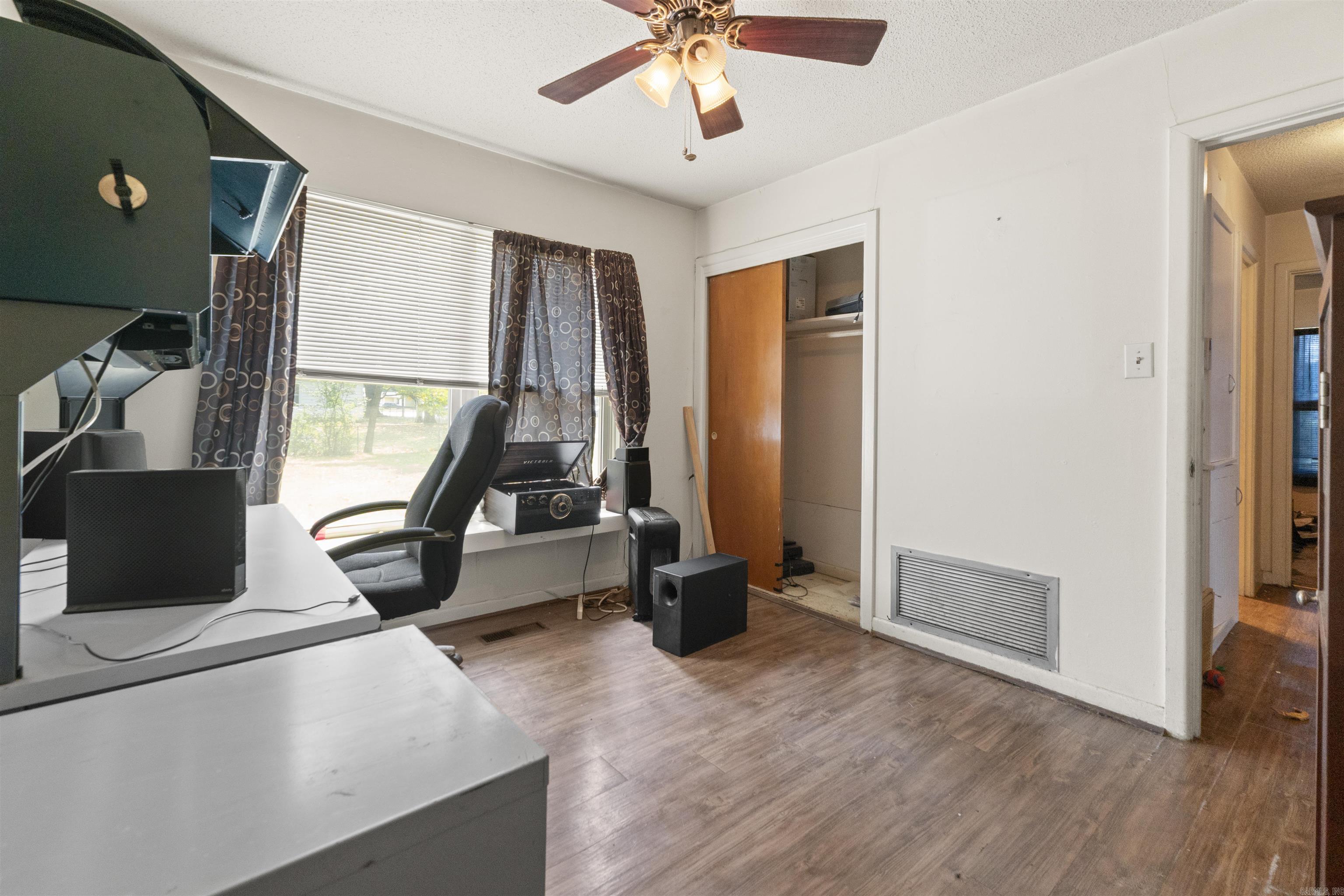 1705 School Drive Property Photo 22