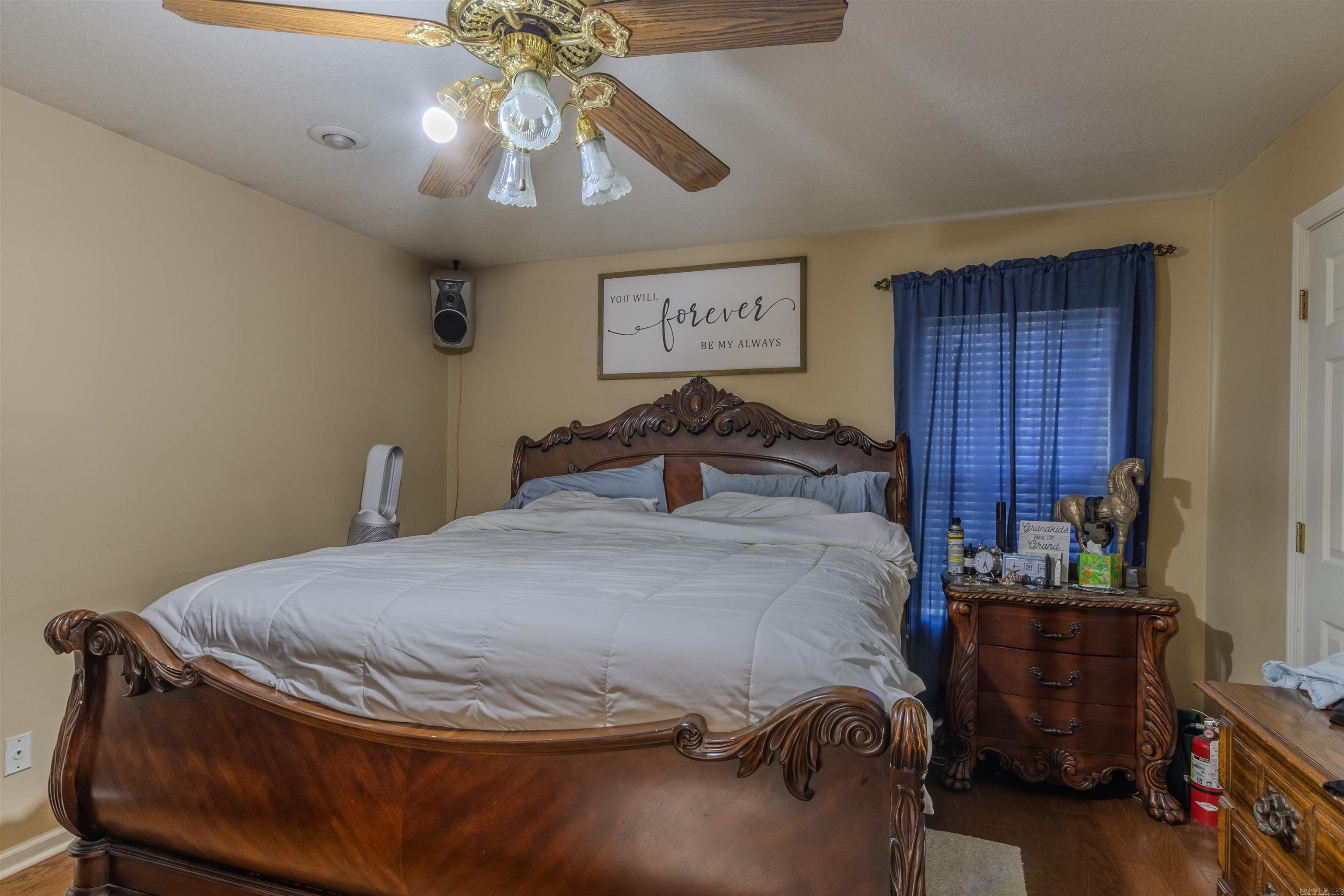4705 Wise Street Property Photo 6