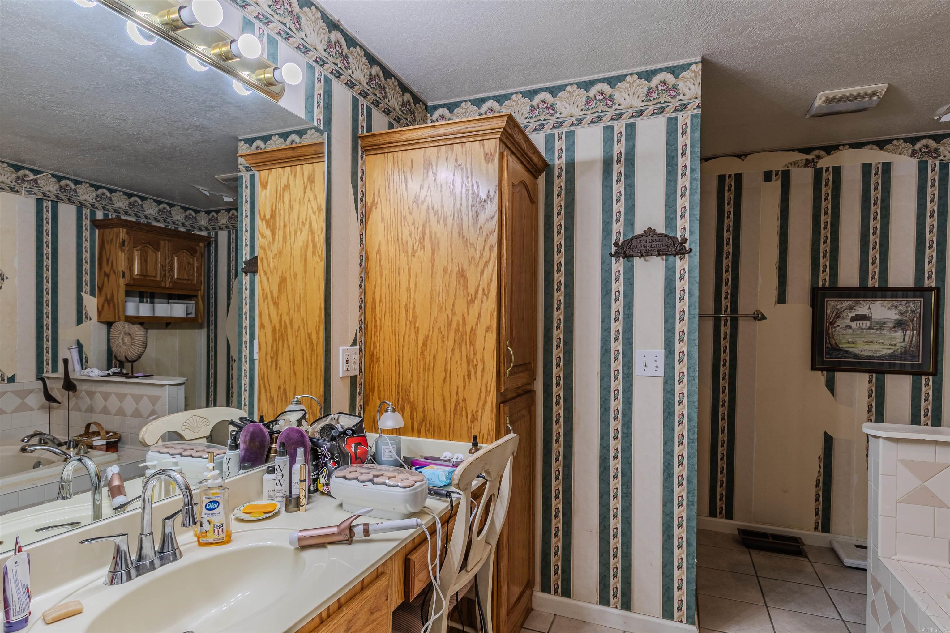 4705 Wise Street Property Photo 7