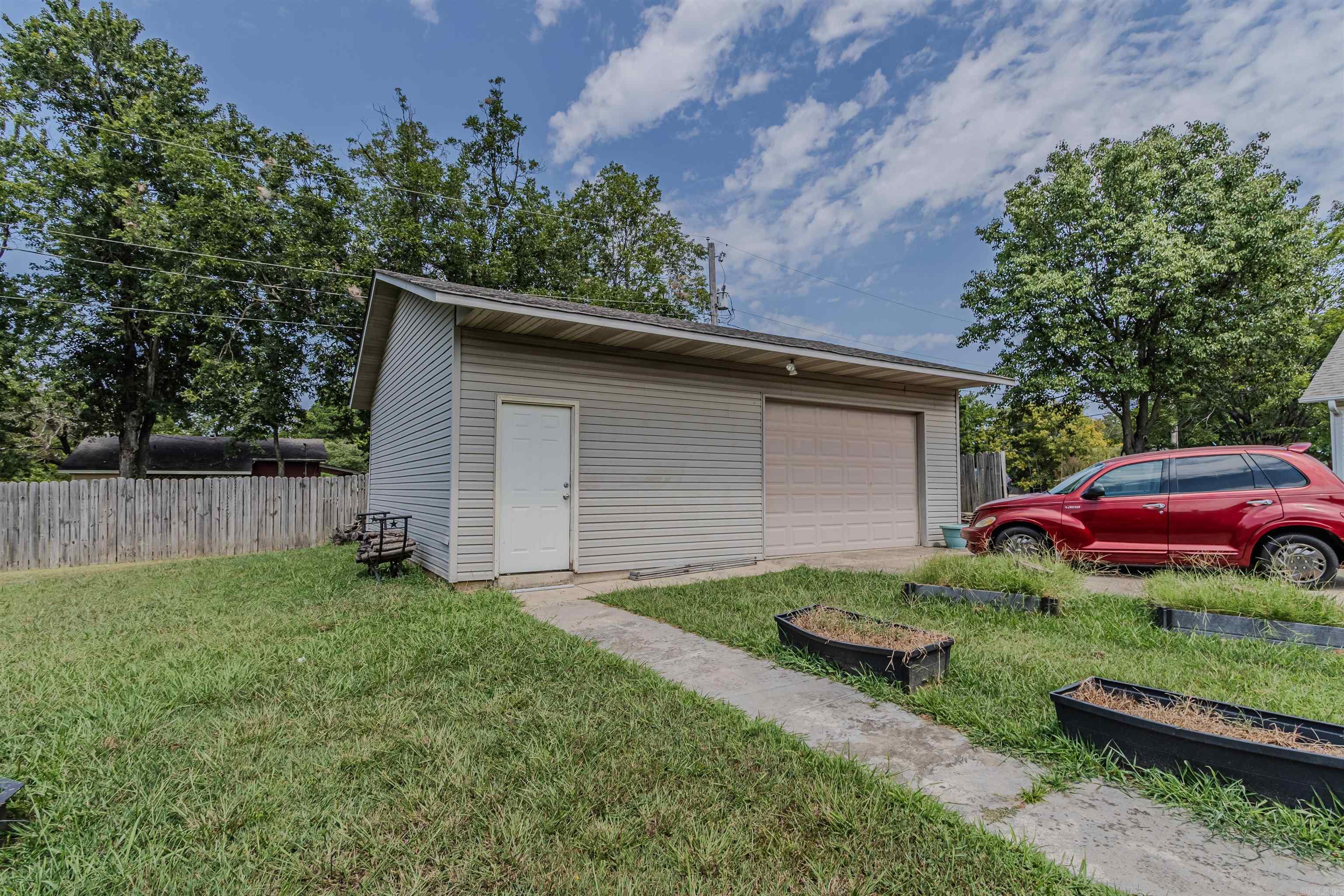 4705 Wise Street Property Photo 16
