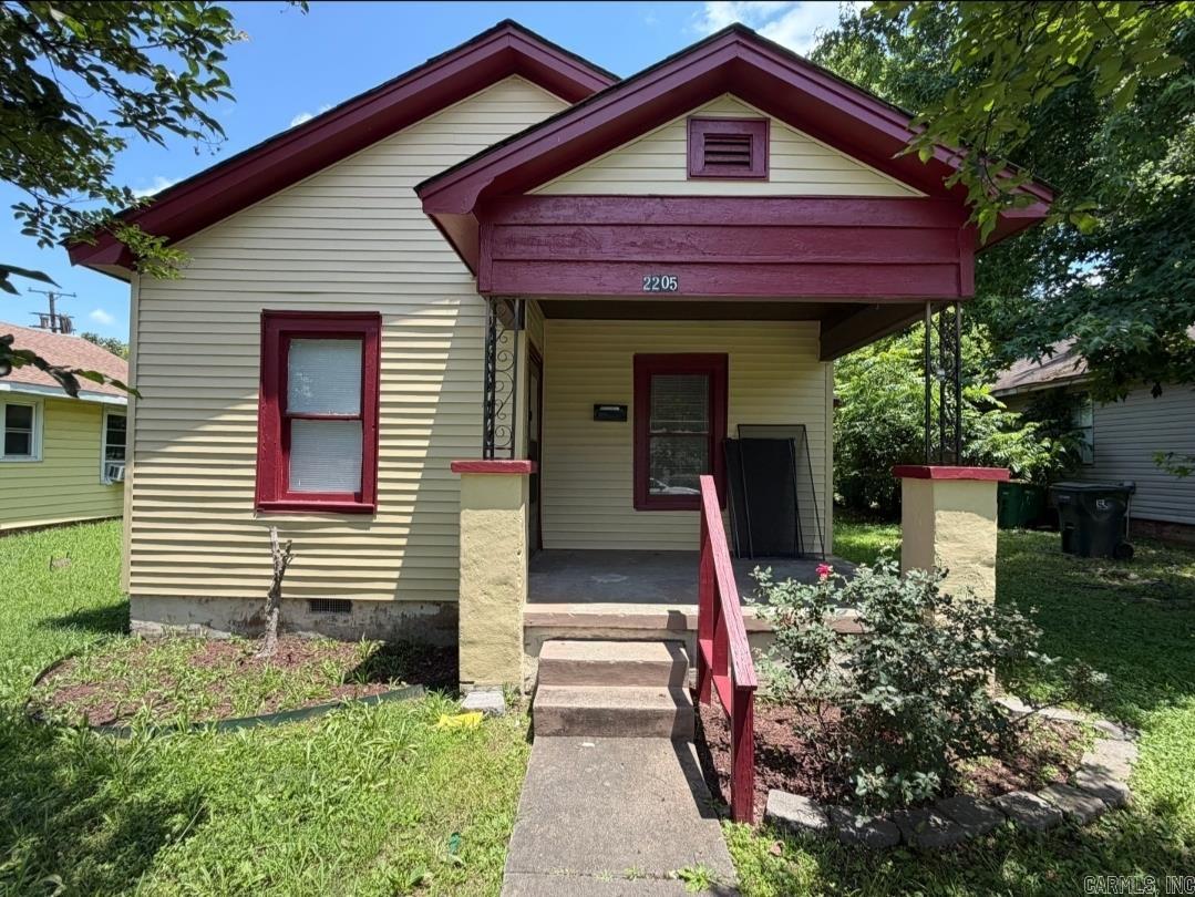 2205 S Martin Street Property Photo 1