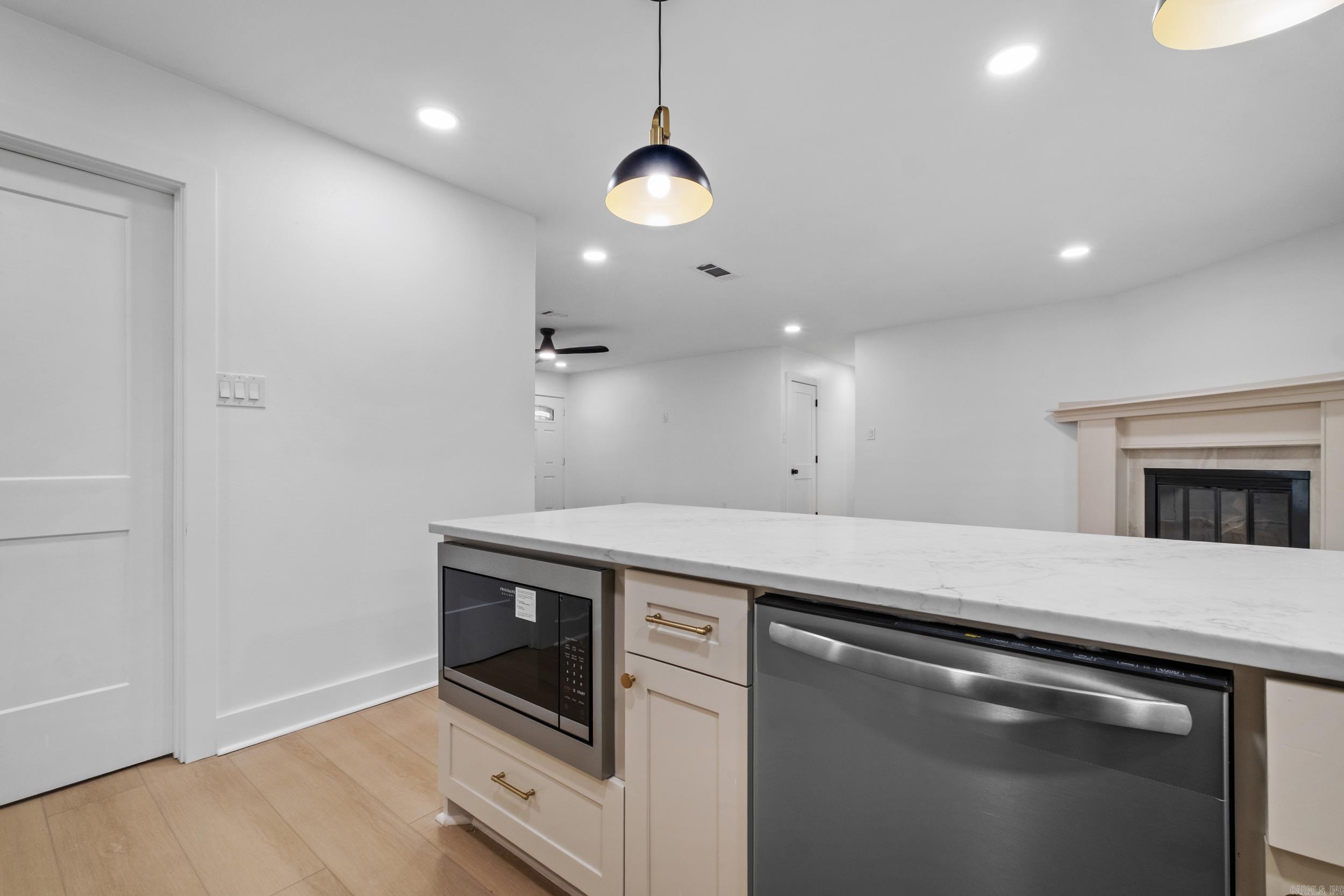 8806 Oakhaven Drive Property Photo 17