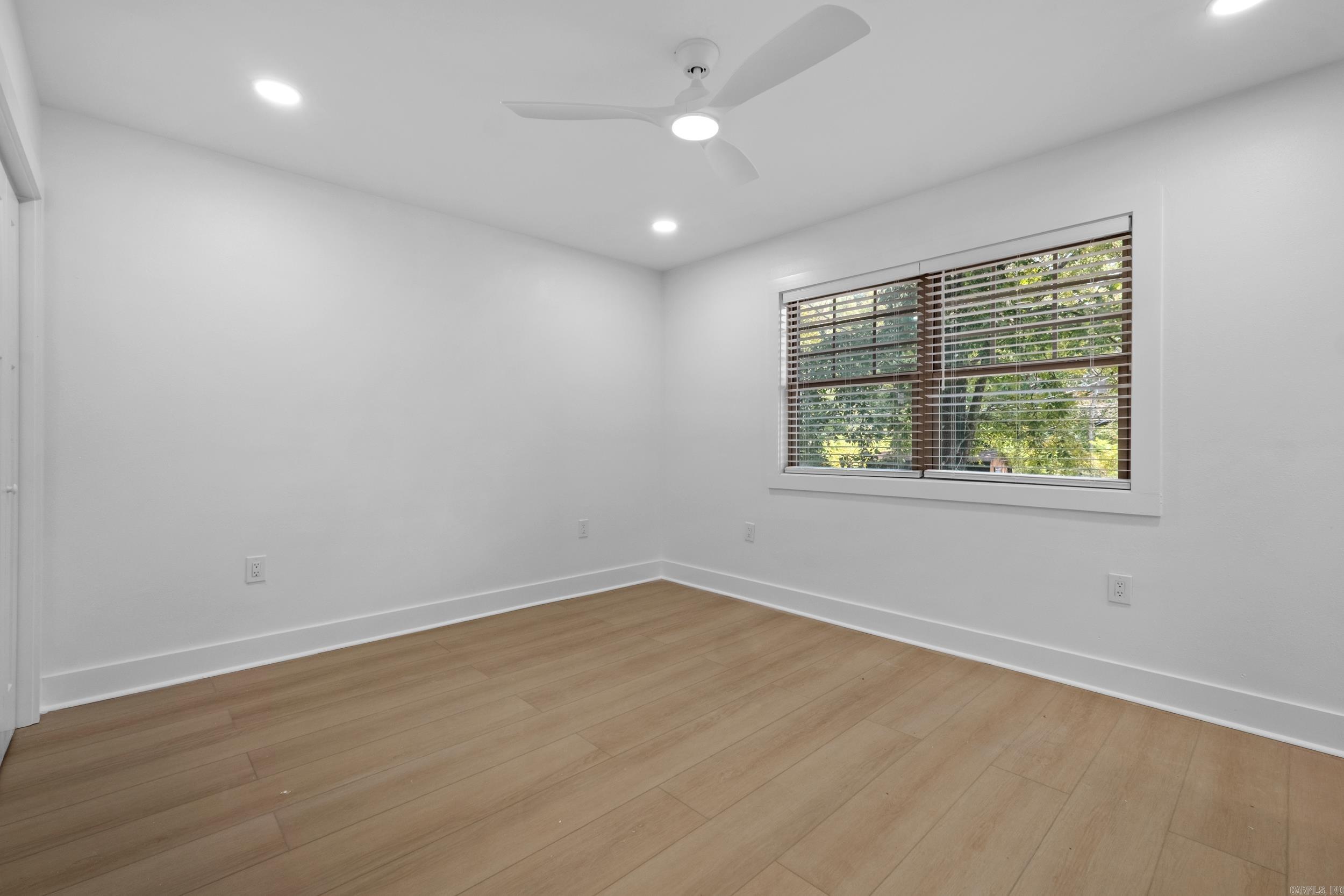 8806 Oakhaven Drive Property Photo 20