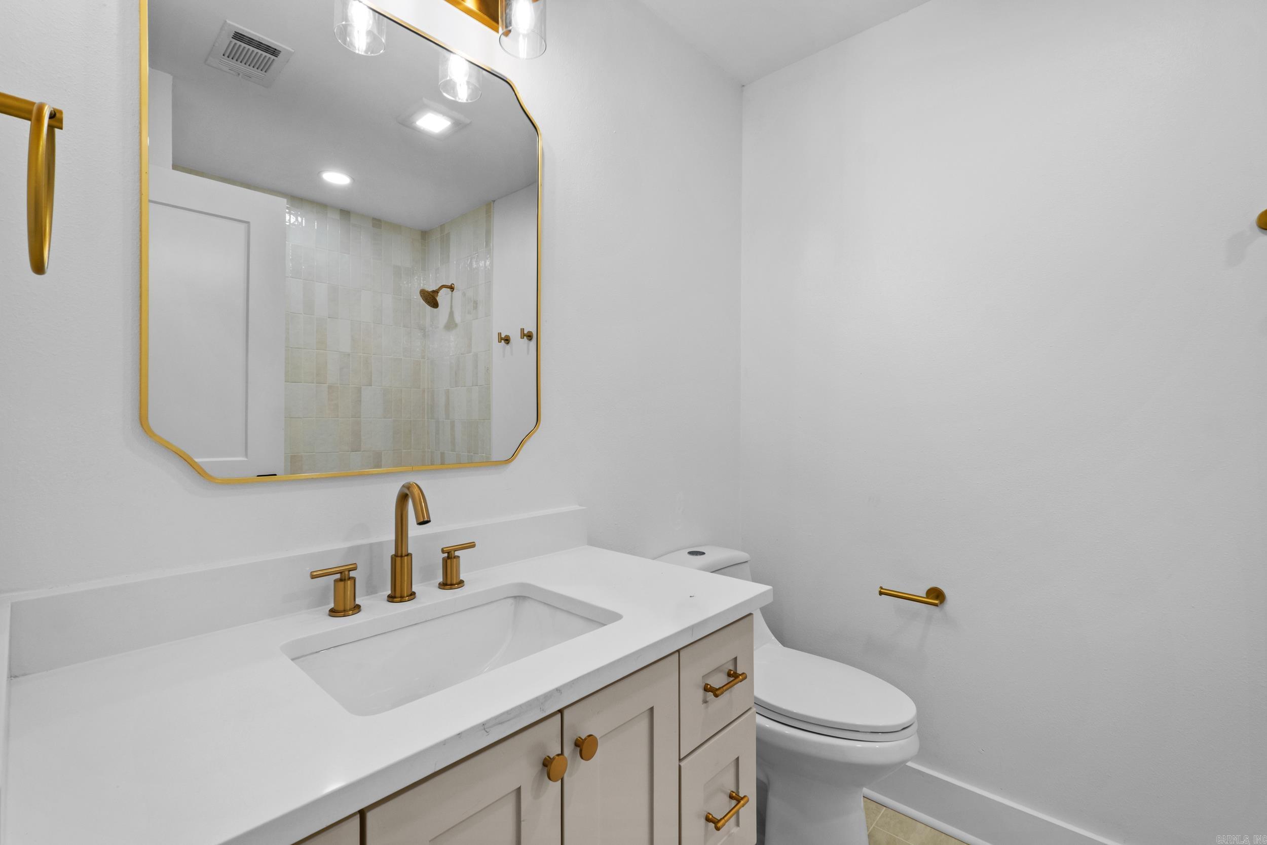 8806 Oakhaven Drive Property Photo 27