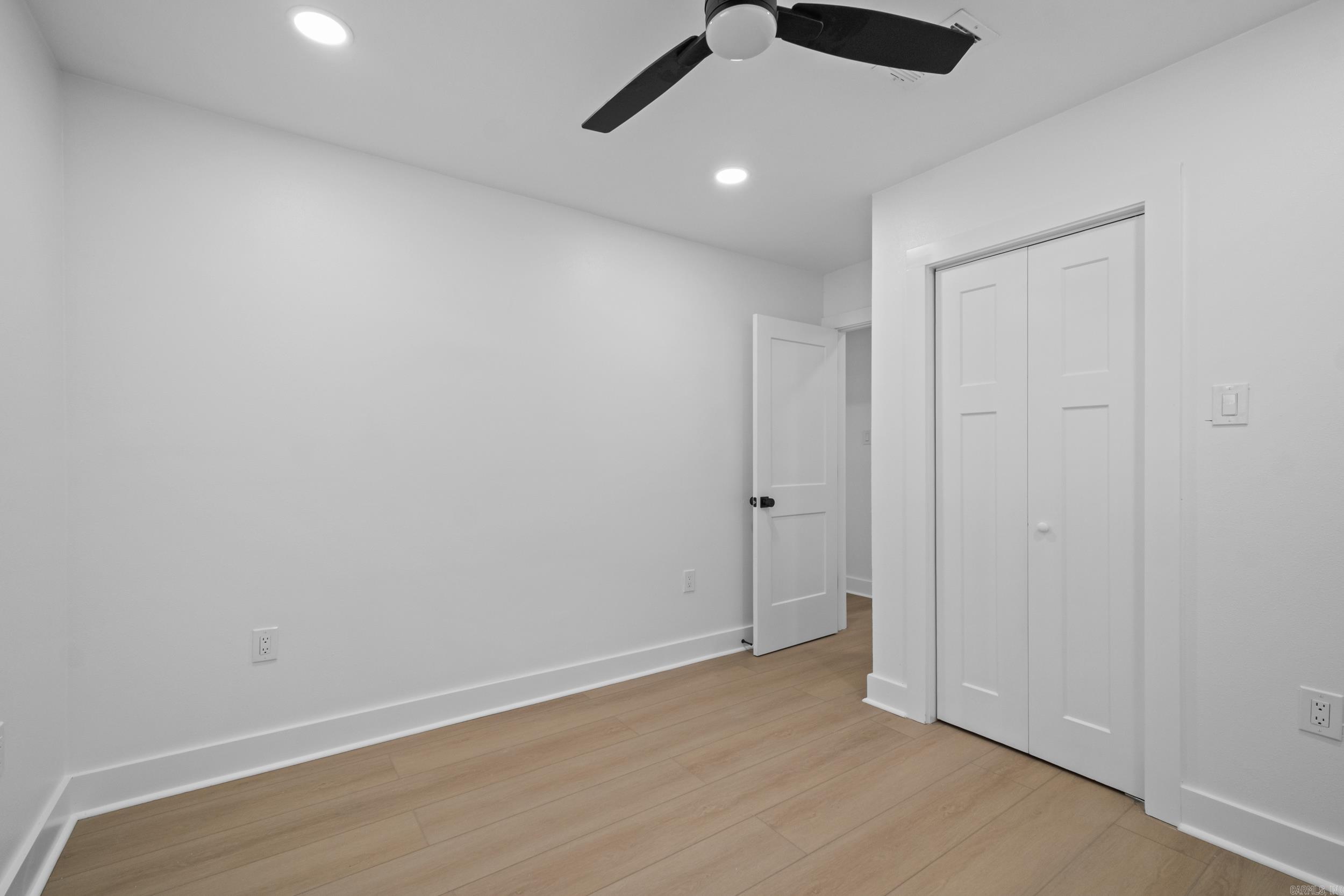8806 Oakhaven Drive Property Photo 30