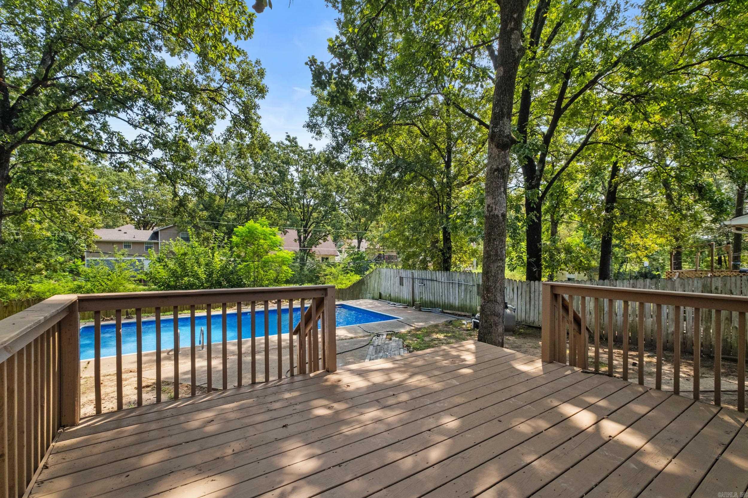 8806 Oakhaven Drive Property Photo 33