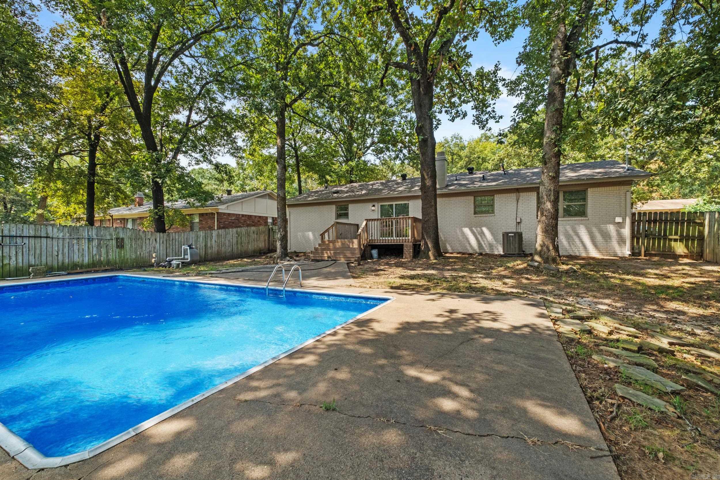 8806 Oakhaven Drive Property Photo 35
