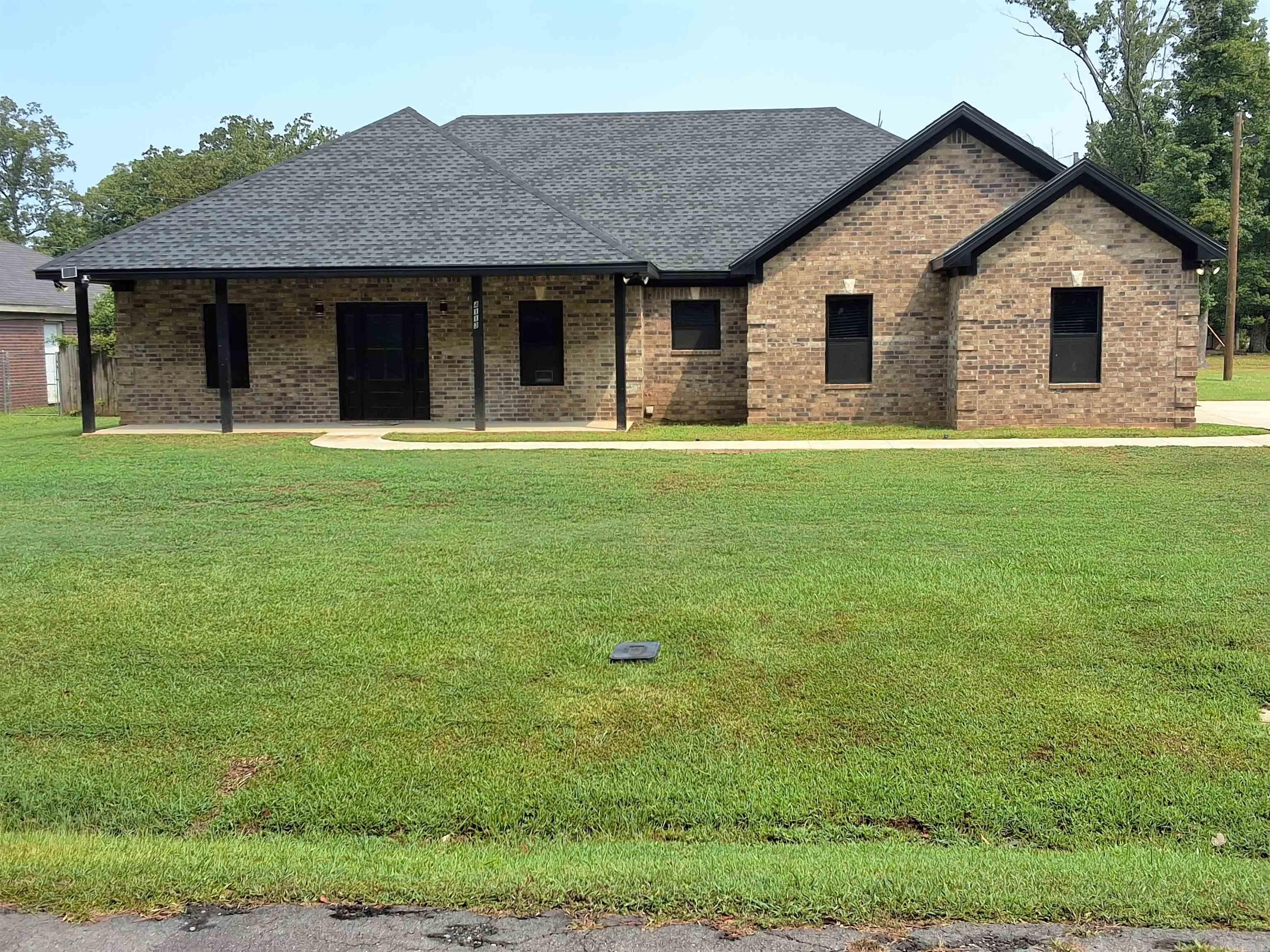 4113 Mayberry Rd Property Photo 1