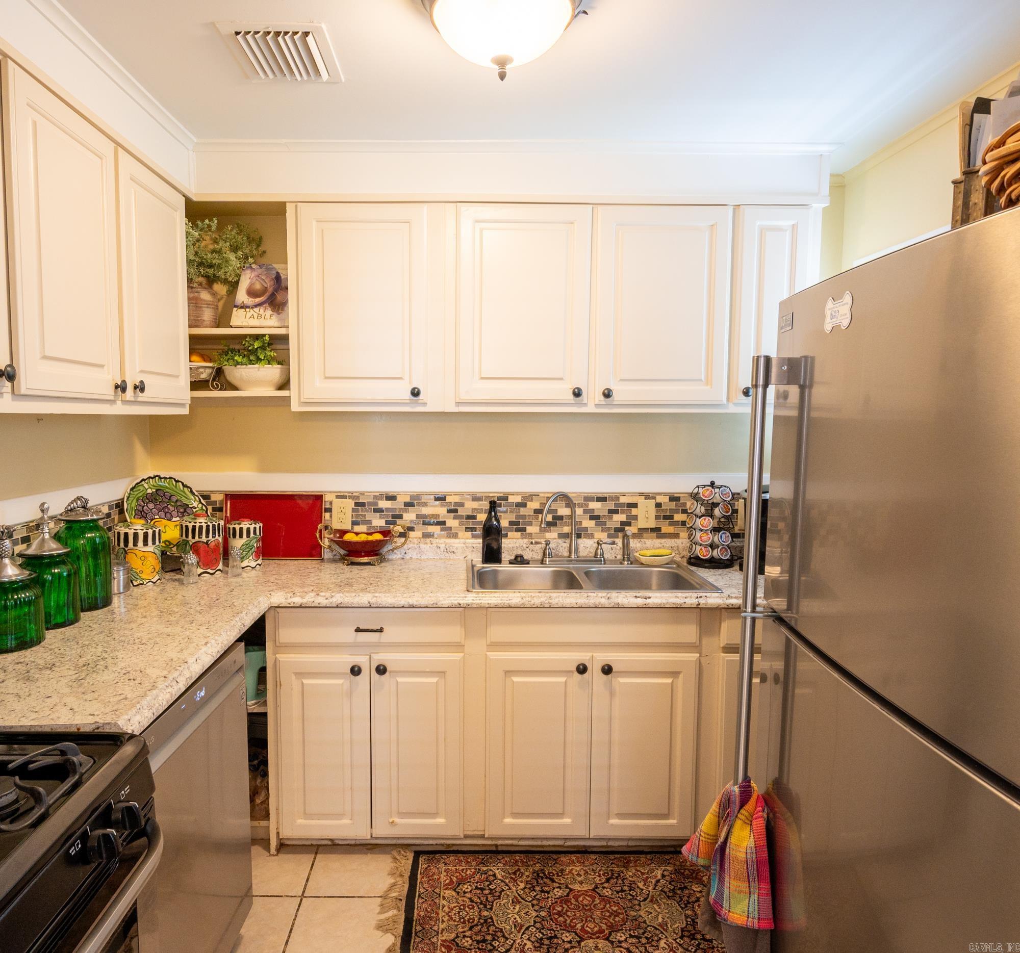 1701 Magnolia Avenue Property Photo 12