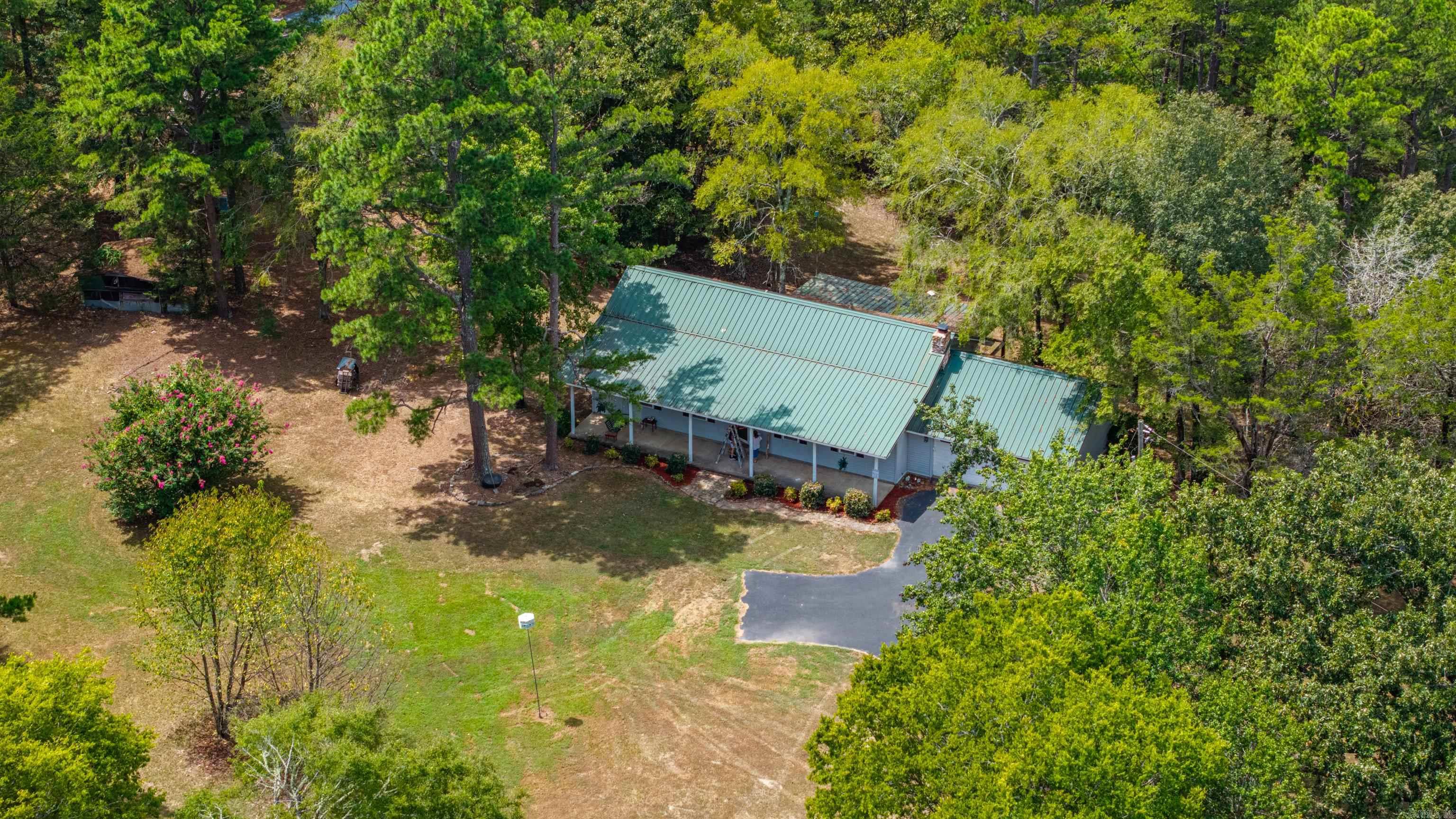 988 Tabor Mountain Road Property Photo 3